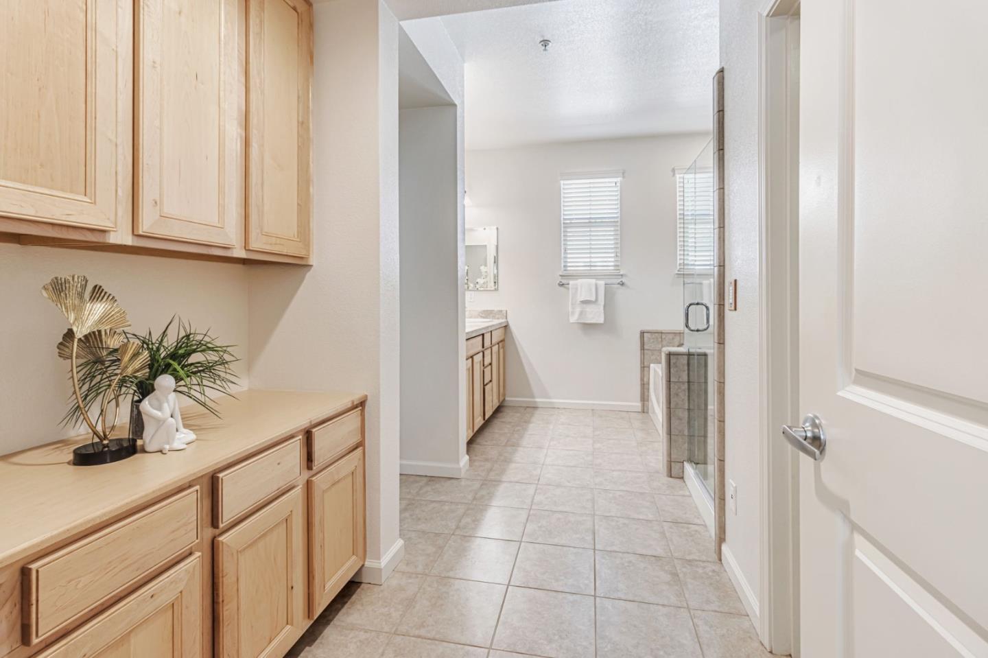 Detail Gallery Image 27 of 42 For 59 Bassett St, San Jose,  CA 95110 - 3 Beds | 3 Baths