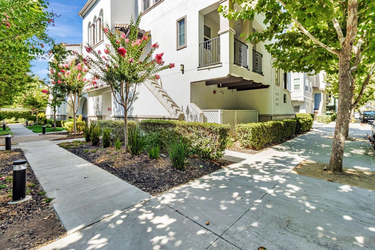 Detail Gallery Image 39 of 42 For 59 Bassett St, San Jose,  CA 95110 - 3 Beds | 3 Baths