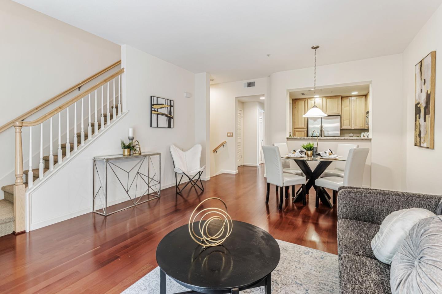 Detail Gallery Image 9 of 42 For 59 Bassett St, San Jose,  CA 95110 - 3 Beds | 3 Baths