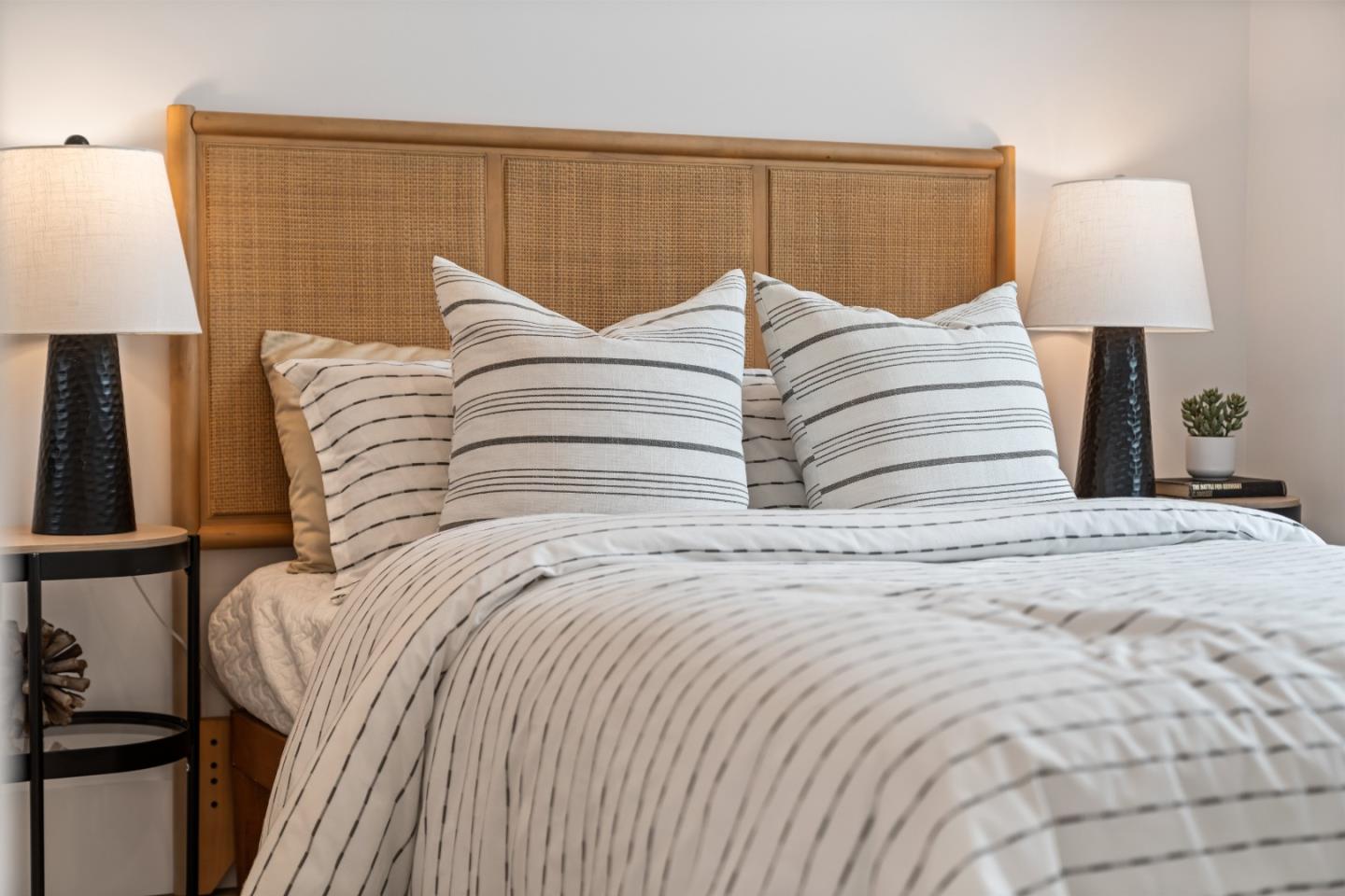 Detail Gallery Image 21 of 70 For 17 30th St, San Francisco,  CA 94110 - 4 Beds | 3 Baths