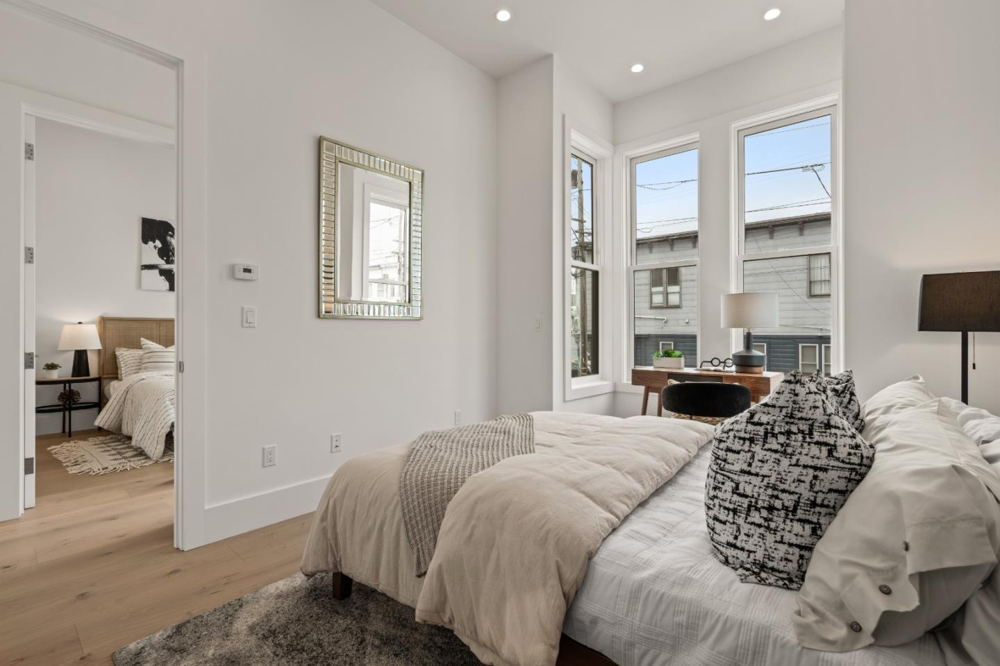Detail Gallery Image 27 of 70 For 17 30th St, San Francisco,  CA 94110 - 4 Beds | 3 Baths