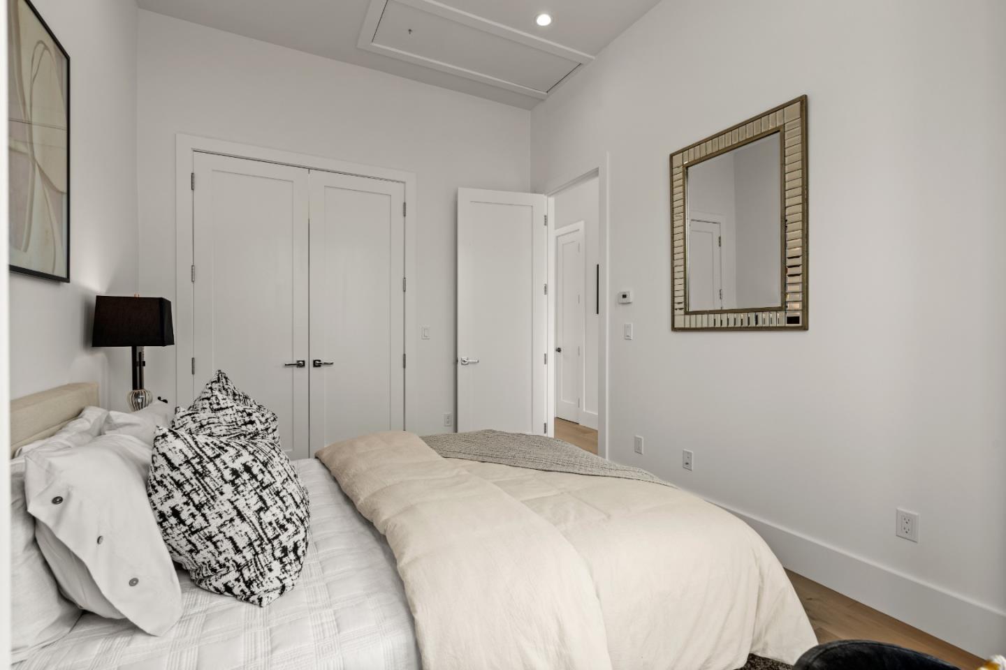 Detail Gallery Image 28 of 70 For 17 30th St, San Francisco,  CA 94110 - 4 Beds | 3 Baths