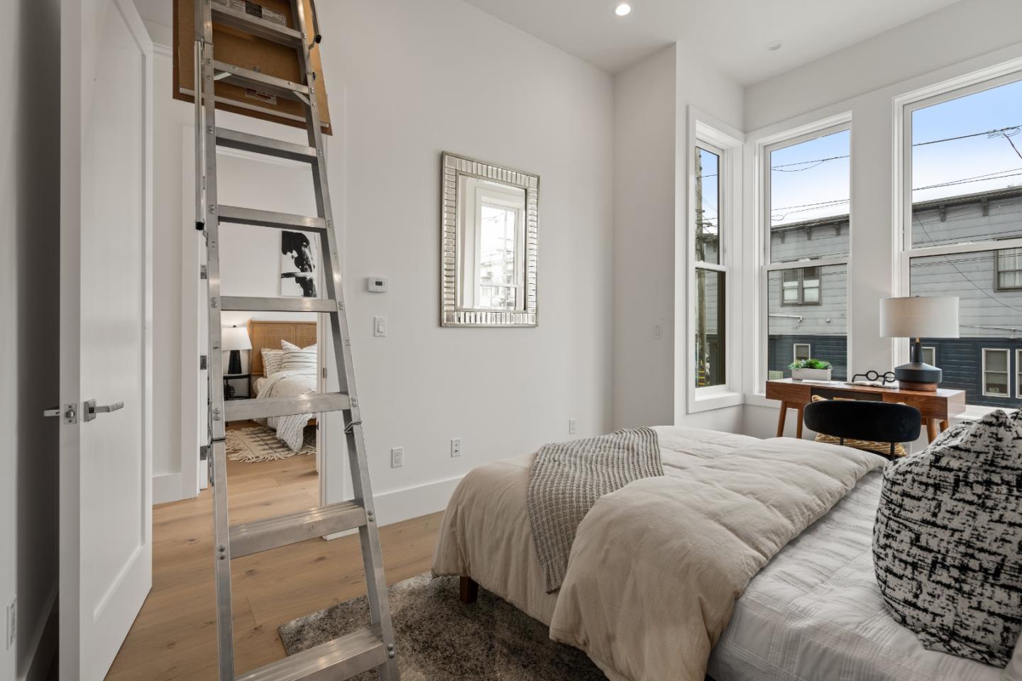 Detail Gallery Image 30 of 70 For 17 30th St, San Francisco,  CA 94110 - 4 Beds | 3 Baths