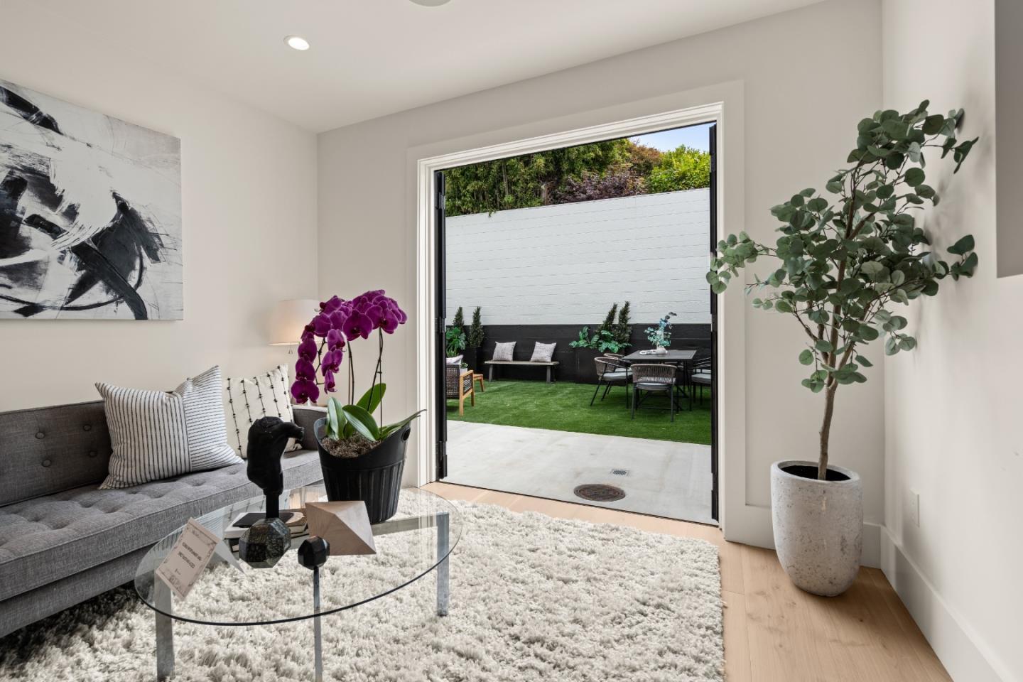 Detail Gallery Image 37 of 70 For 17 30th St, San Francisco,  CA 94110 - 4 Beds | 3 Baths