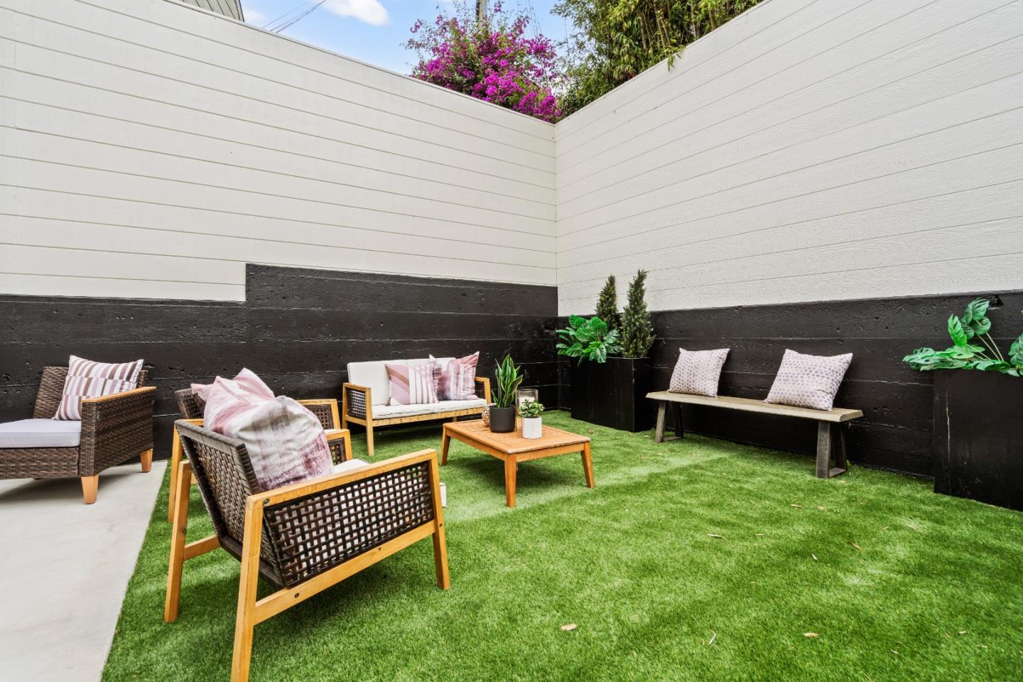 Detail Gallery Image 59 of 70 For 17 30th St, San Francisco,  CA 94110 - 4 Beds | 3 Baths