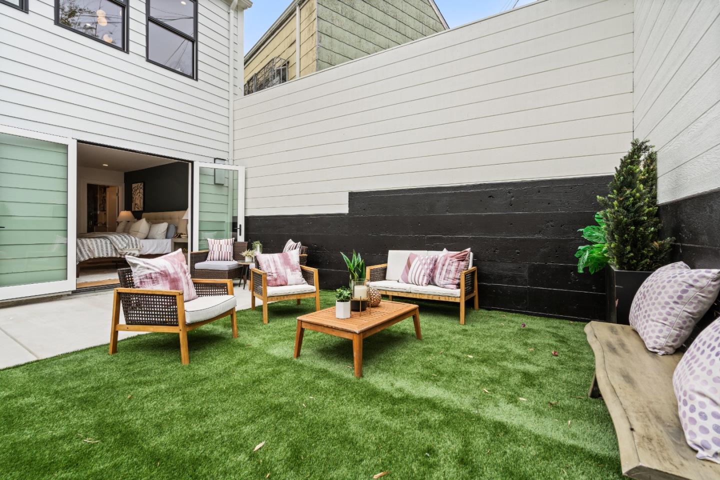 Detail Gallery Image 60 of 70 For 17 30th St, San Francisco,  CA 94110 - 4 Beds | 3 Baths