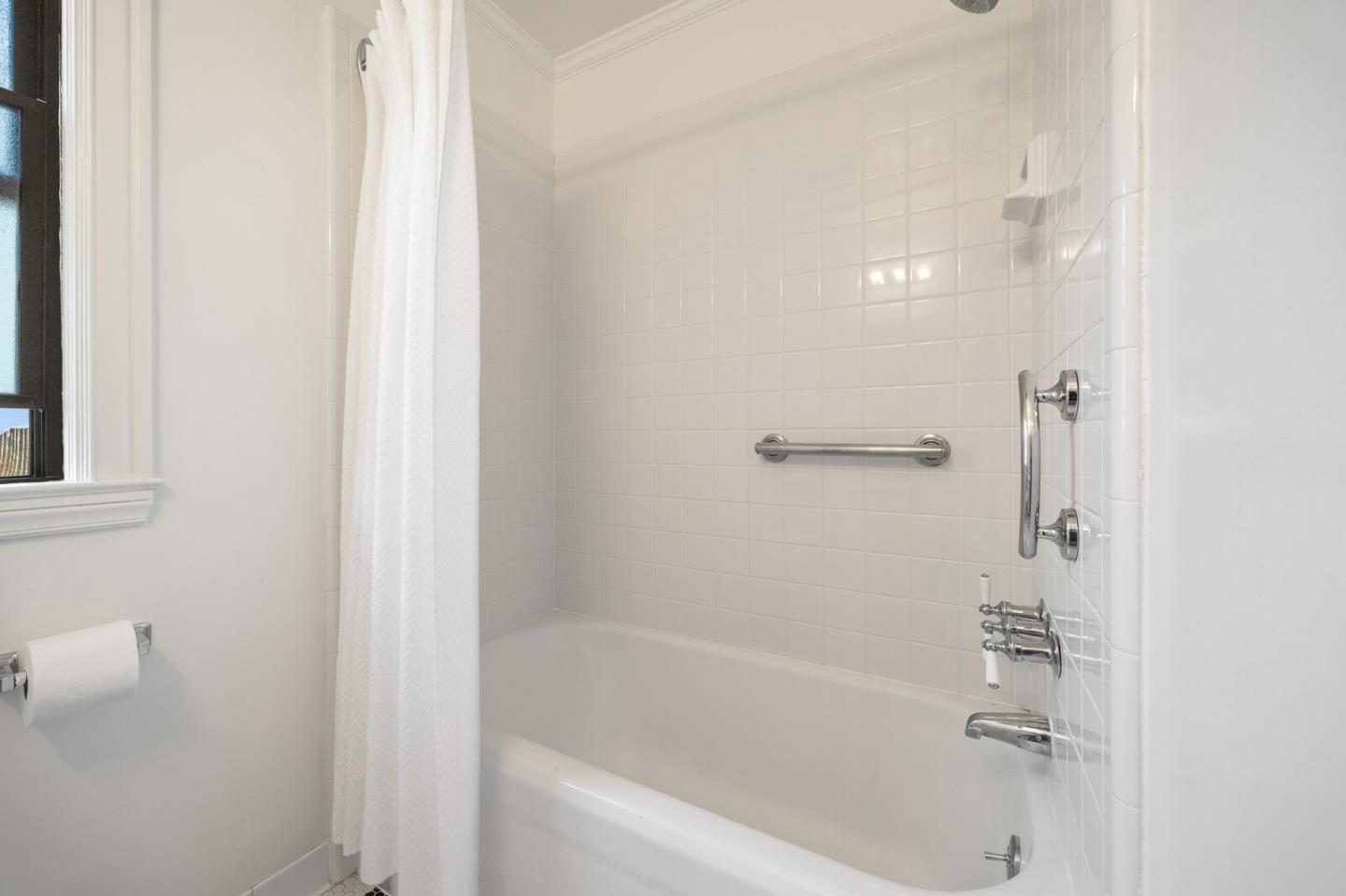 Detail Gallery Image 16 of 44 For 724 10th Ave, San Mateo,  CA 94402 - 3 Beds | 2 Baths