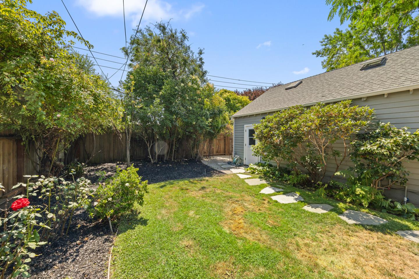 Detail Gallery Image 26 of 44 For 724 10th Ave, San Mateo,  CA 94402 - 3 Beds | 2 Baths