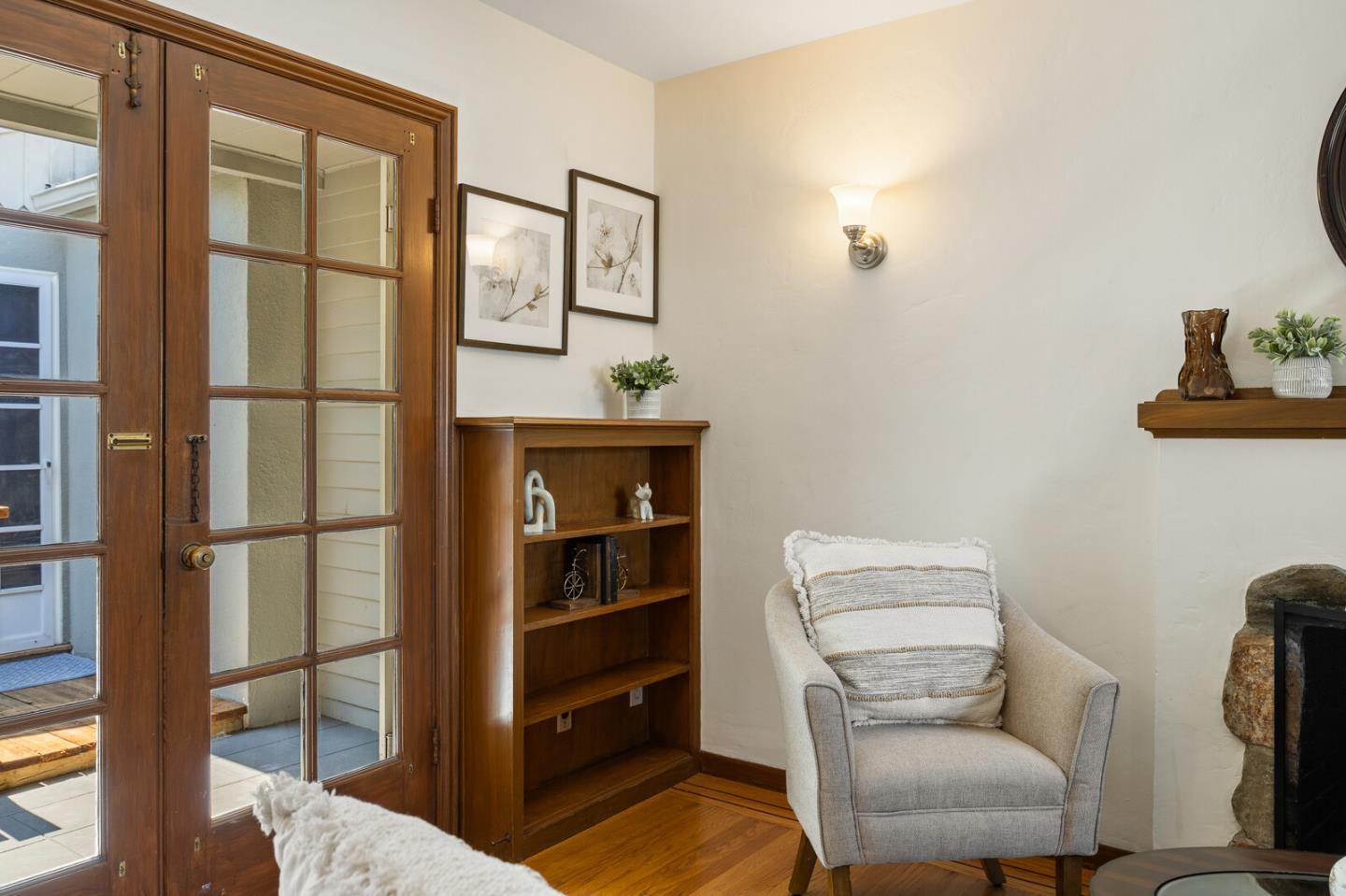 Detail Gallery Image 8 of 44 For 724 10th Ave, San Mateo,  CA 94402 - 3 Beds | 2 Baths