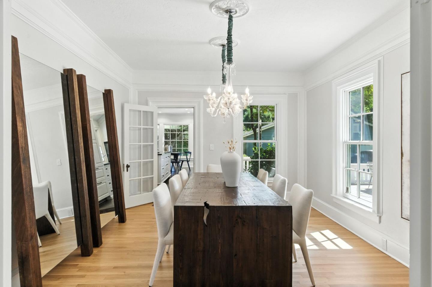 Detail Gallery Image 16 of 74 For 1486 Newport Ave, San Jose,  CA 95125 - 6 Beds | 5 Baths