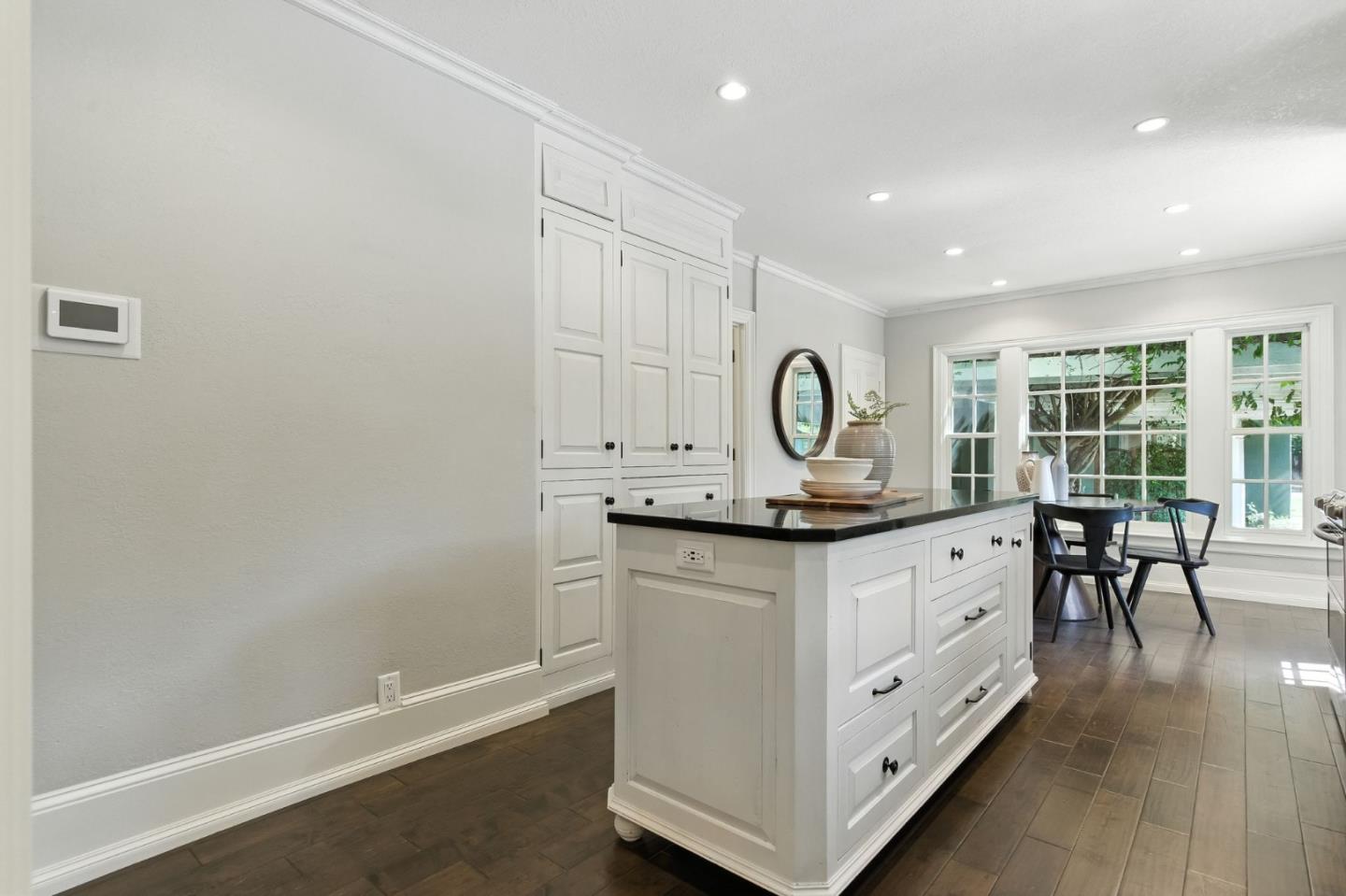 Detail Gallery Image 19 of 74 For 1486 Newport Ave, San Jose,  CA 95125 - 6 Beds | 5 Baths