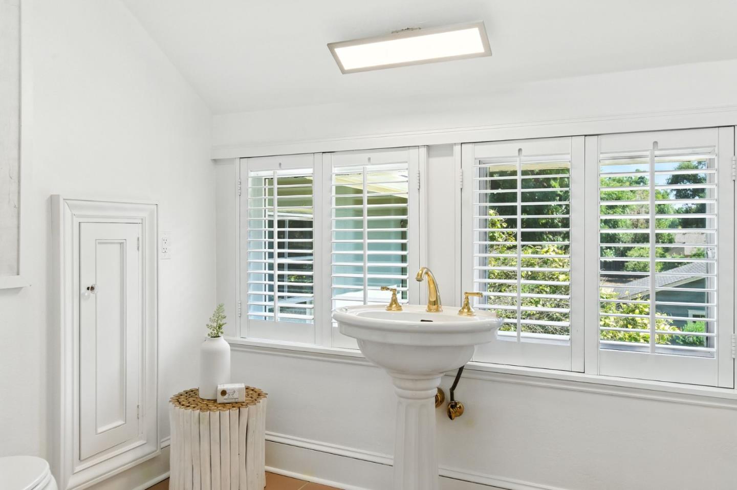 Detail Gallery Image 34 of 74 For 1486 Newport Ave, San Jose,  CA 95125 - 6 Beds | 5 Baths