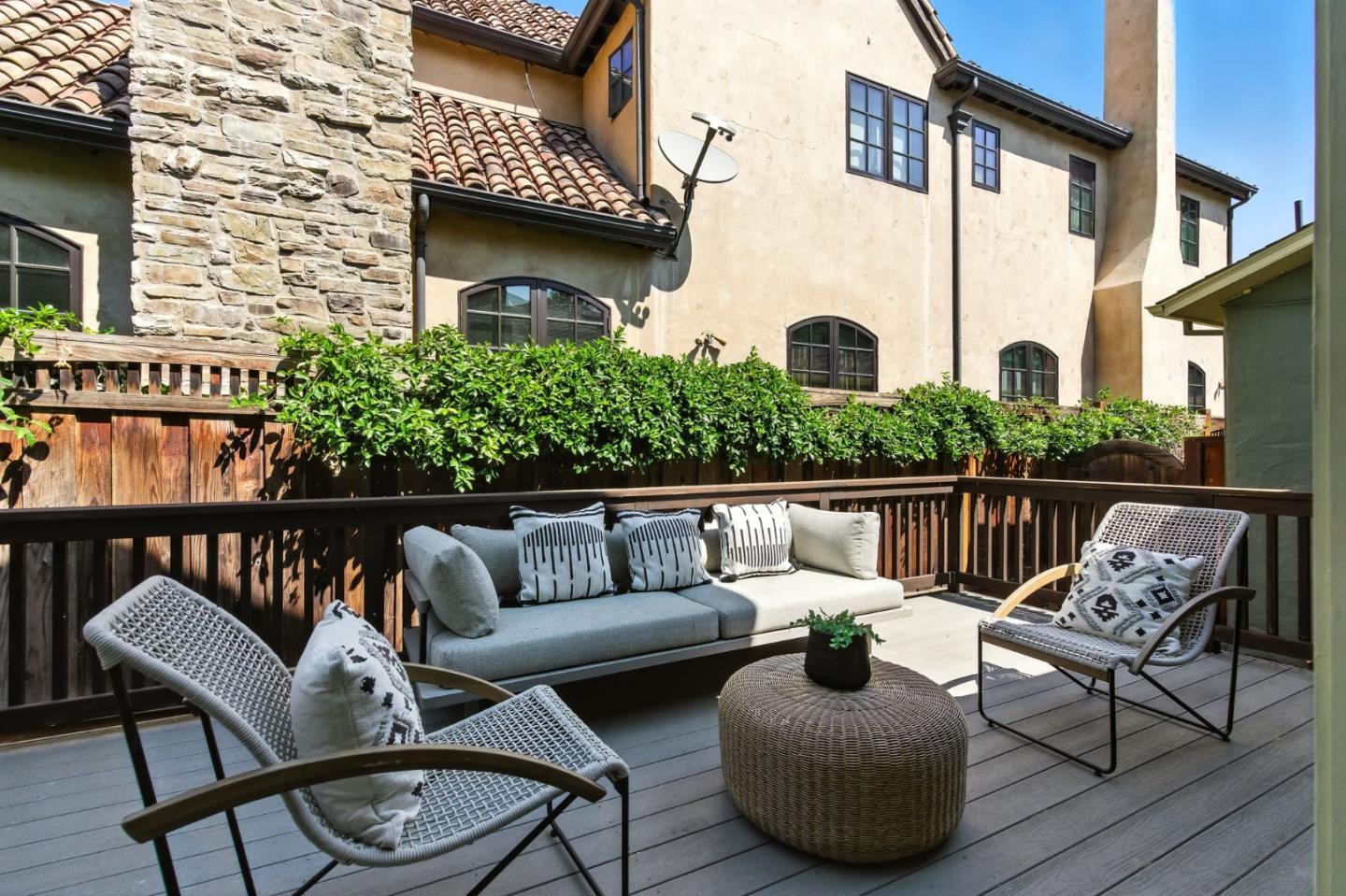 Detail Gallery Image 39 of 74 For 1486 Newport Ave, San Jose,  CA 95125 - 6 Beds | 5 Baths