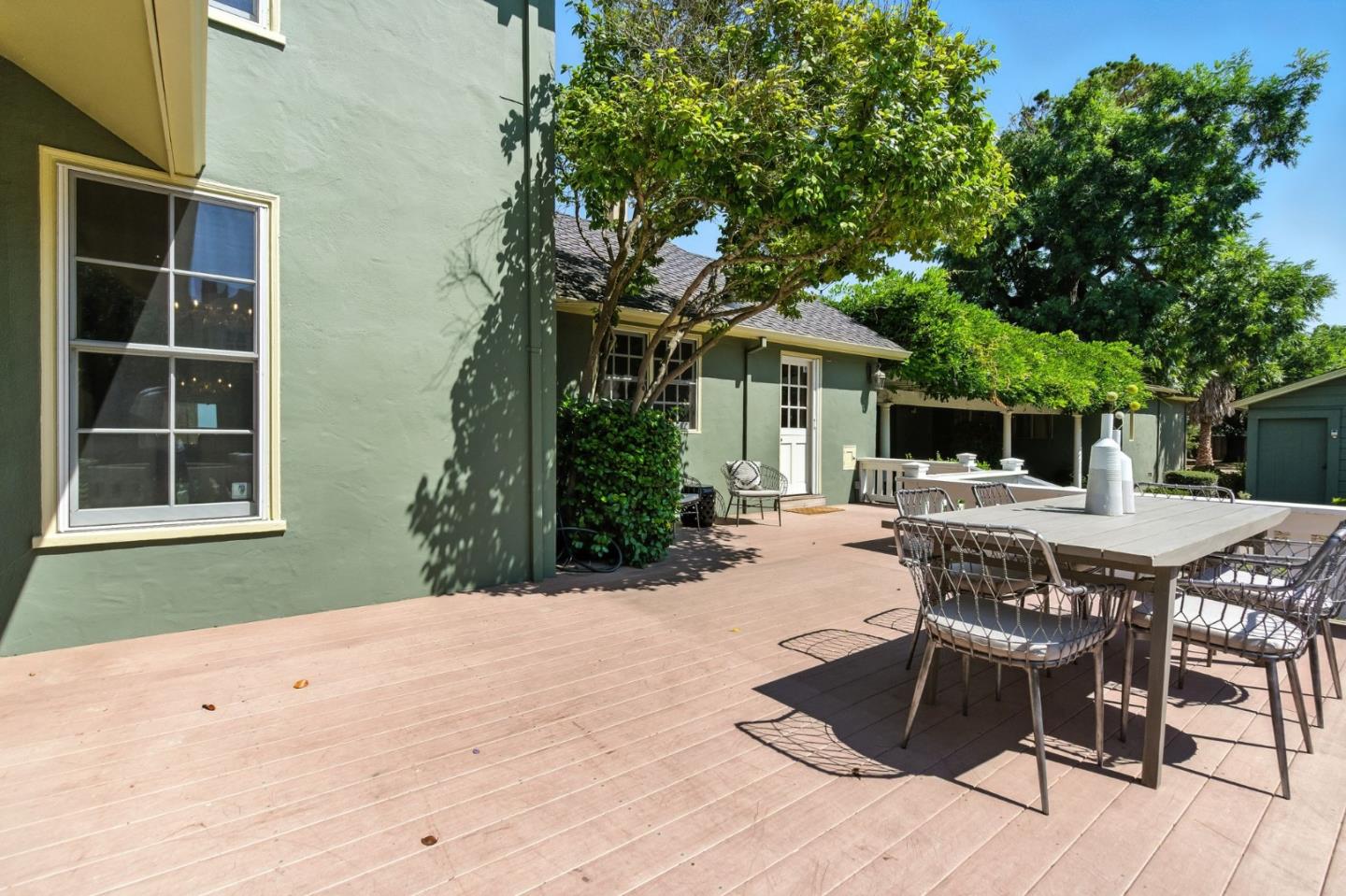 Detail Gallery Image 43 of 74 For 1486 Newport Ave, San Jose,  CA 95125 - 6 Beds | 5 Baths