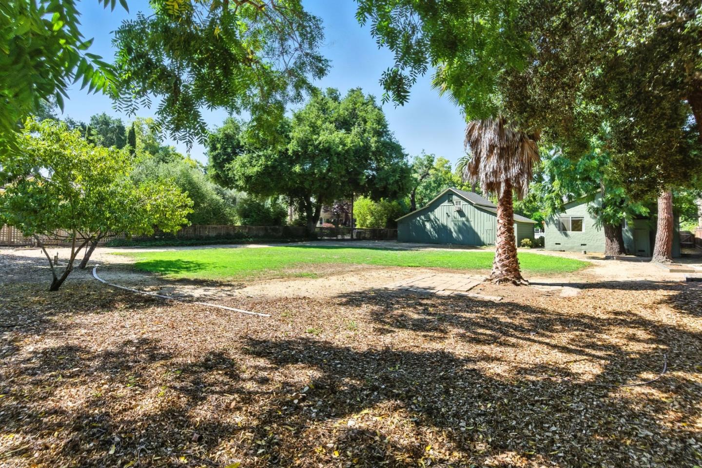Detail Gallery Image 57 of 74 For 1486 Newport Ave, San Jose,  CA 95125 - 6 Beds | 5 Baths