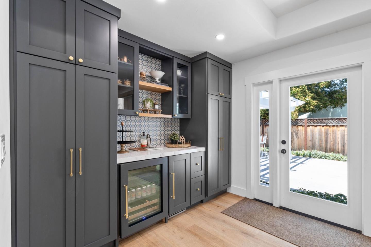 Detail Gallery Image 12 of 44 For 891 Arnold Way, San Jose,  CA 95128 - 4 Beds | 2 Baths