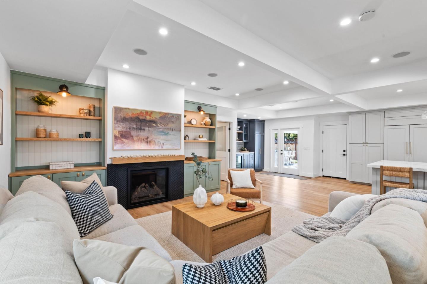 Detail Gallery Image 13 of 44 For 891 Arnold Way, San Jose,  CA 95128 - 4 Beds | 2 Baths