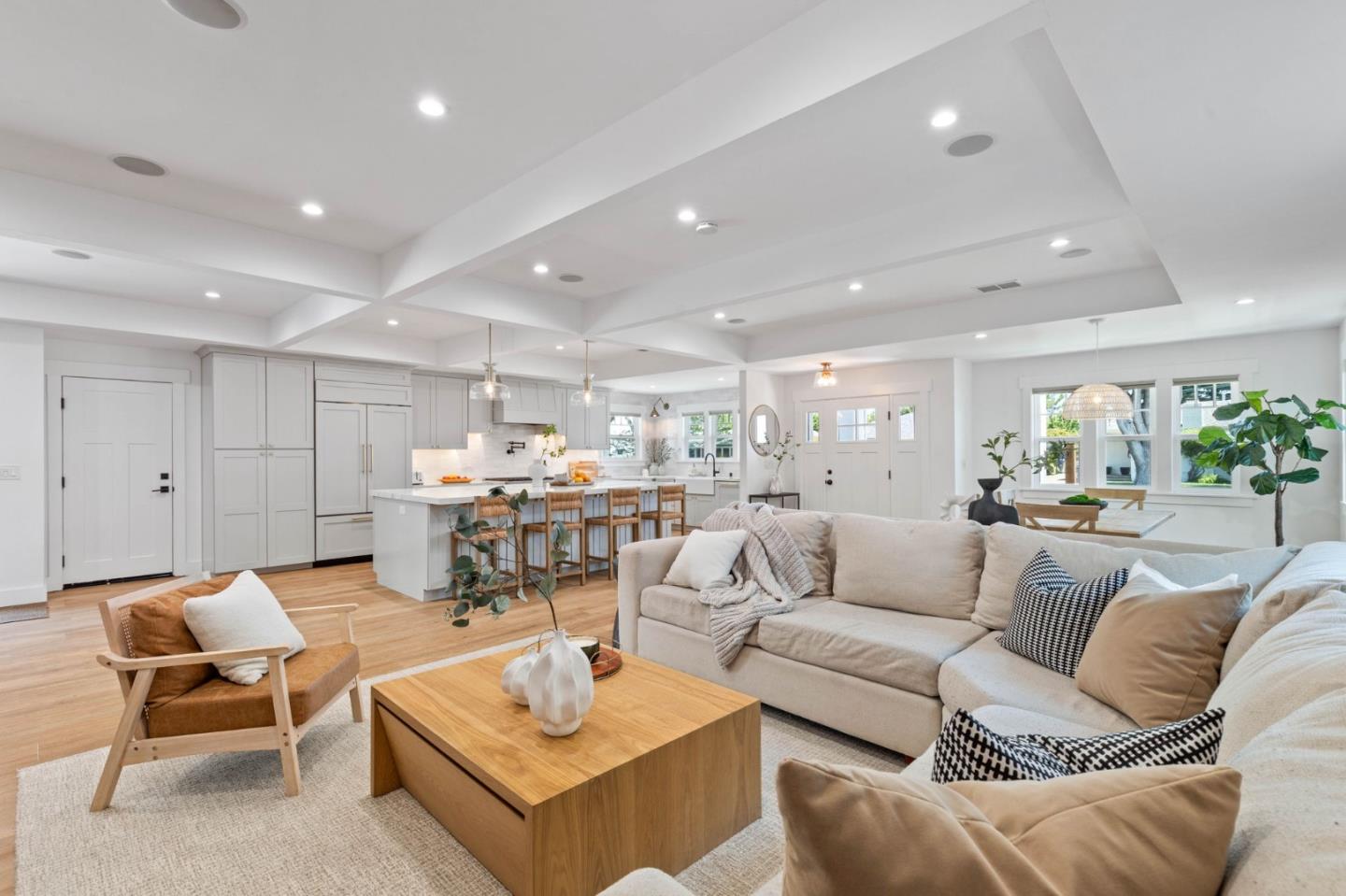 Detail Gallery Image 15 of 44 For 891 Arnold Way, San Jose,  CA 95128 - 4 Beds | 2 Baths