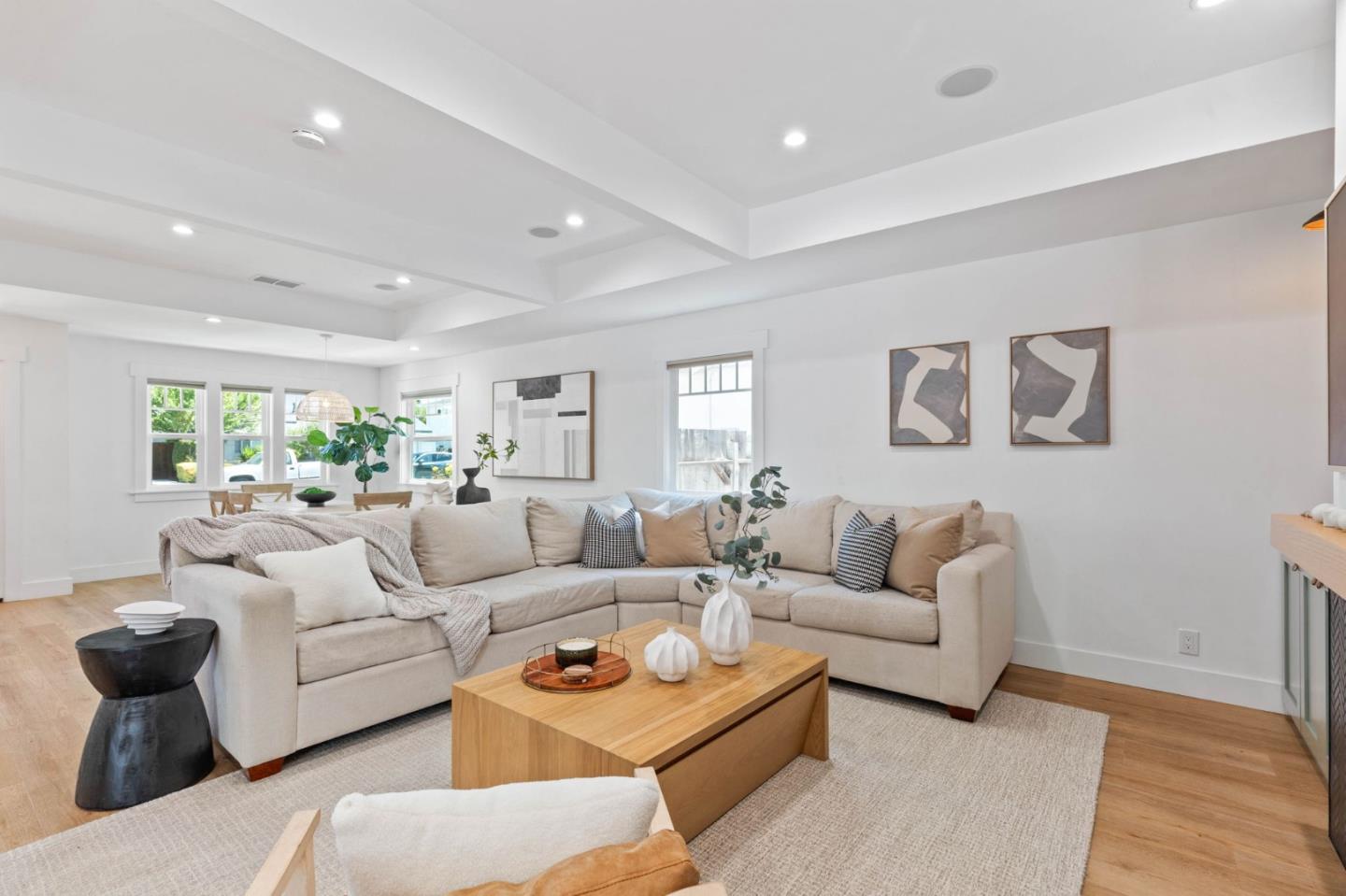 Detail Gallery Image 16 of 44 For 891 Arnold Way, San Jose,  CA 95128 - 4 Beds | 2 Baths