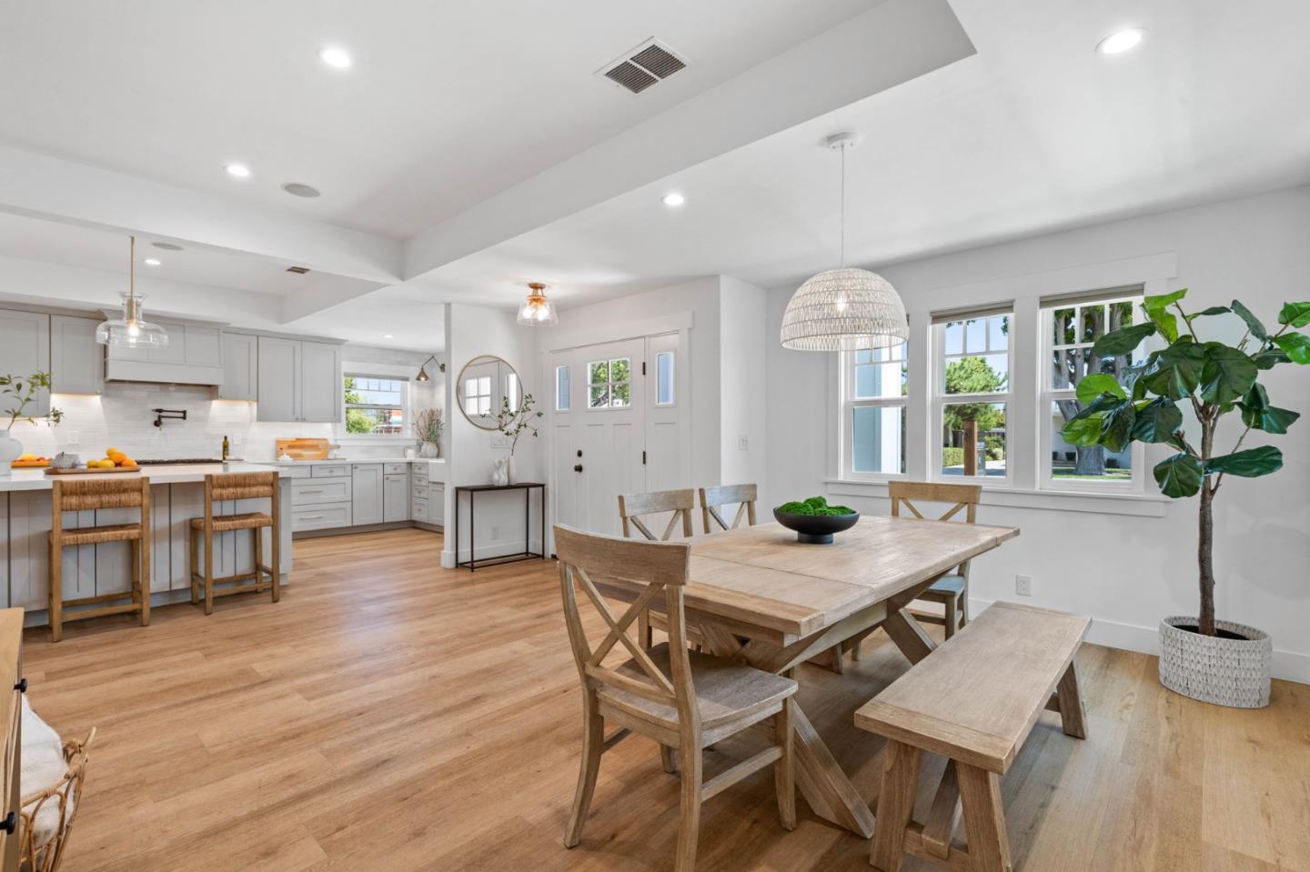 Detail Gallery Image 18 of 44 For 891 Arnold Way, San Jose,  CA 95128 - 4 Beds | 2 Baths