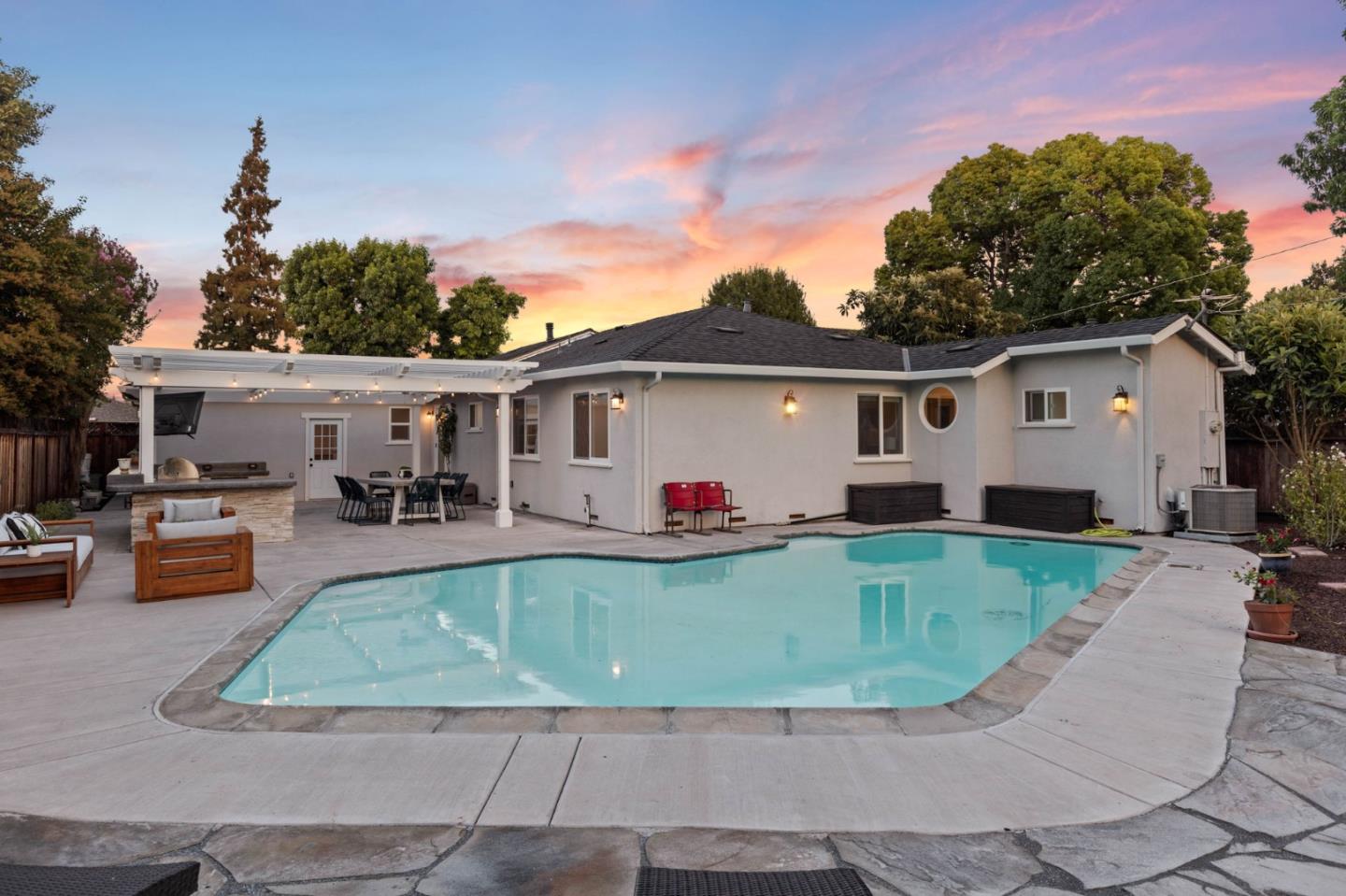 Detail Gallery Image 30 of 44 For 891 Arnold Way, San Jose,  CA 95128 - 4 Beds | 2 Baths