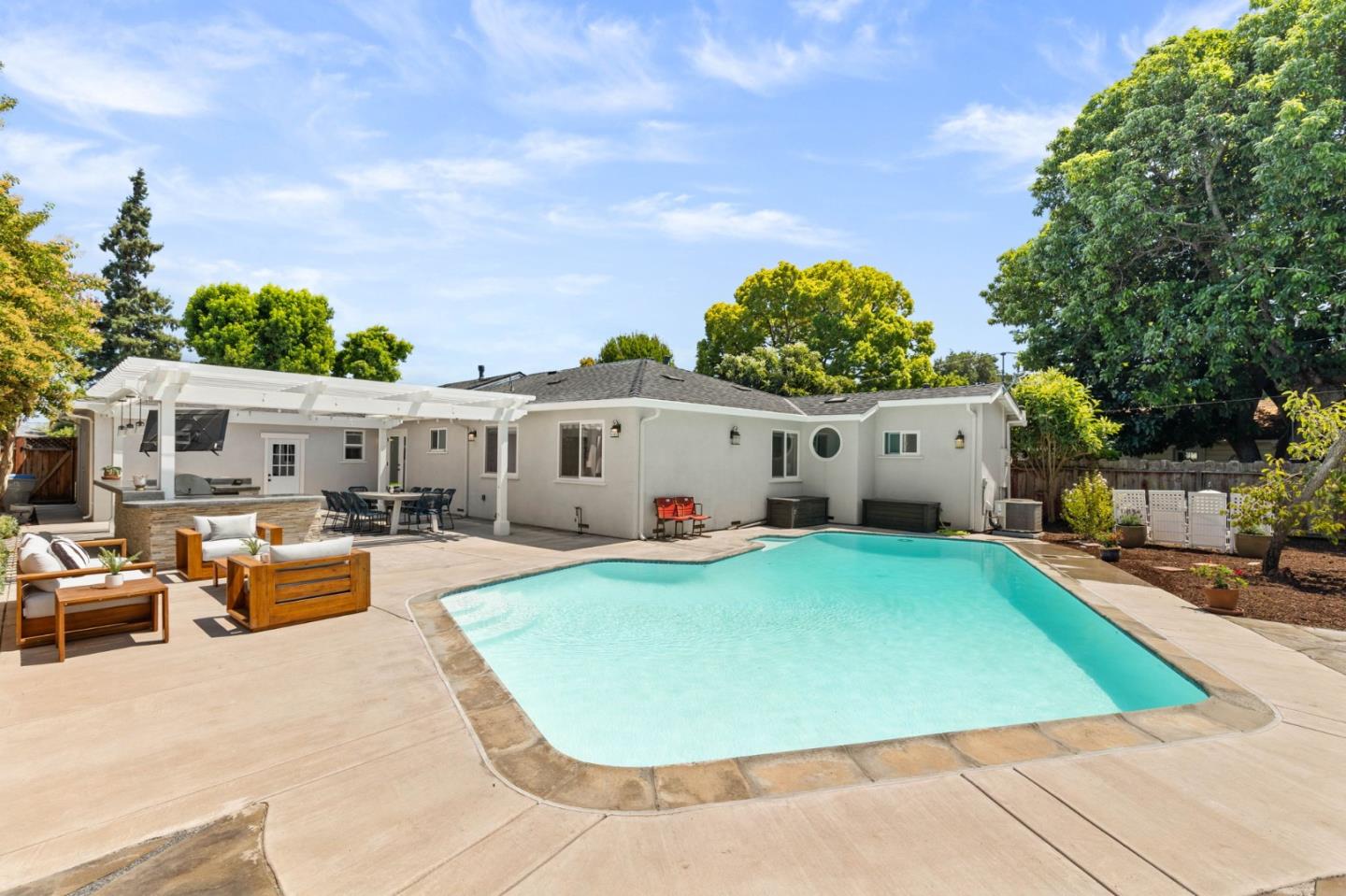 Detail Gallery Image 32 of 44 For 891 Arnold Way, San Jose,  CA 95128 - 4 Beds | 2 Baths