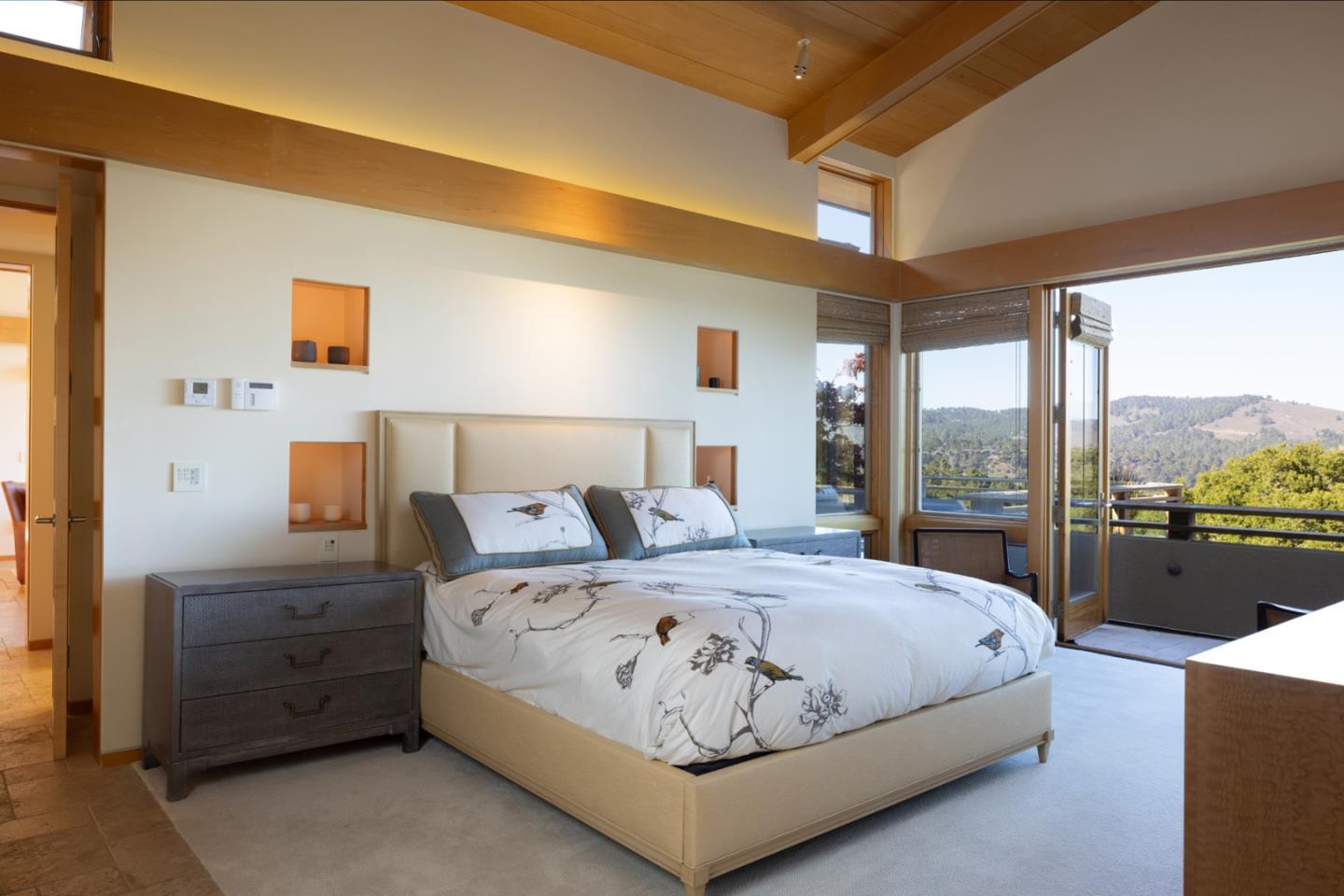 Detail Gallery Image 13 of 24 For 5473 Quail Meadows Dr, Carmel,  CA 93923 - 3 Beds | 4/1 Baths