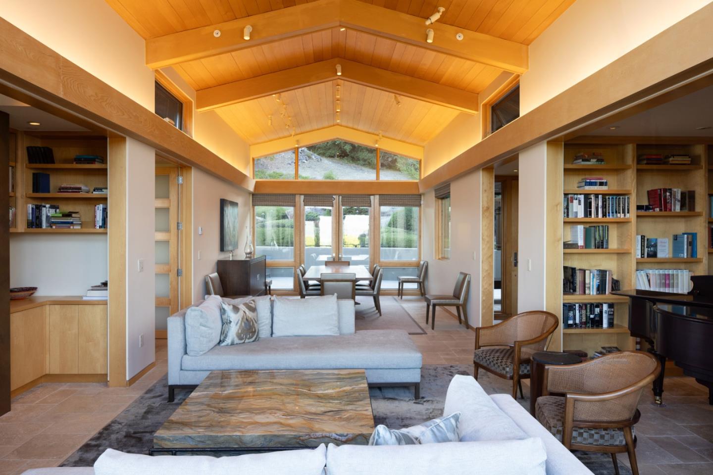 Detail Gallery Image 9 of 24 For 5473 Quail Meadows Dr, Carmel,  CA 93923 - 3 Beds | 4/1 Baths