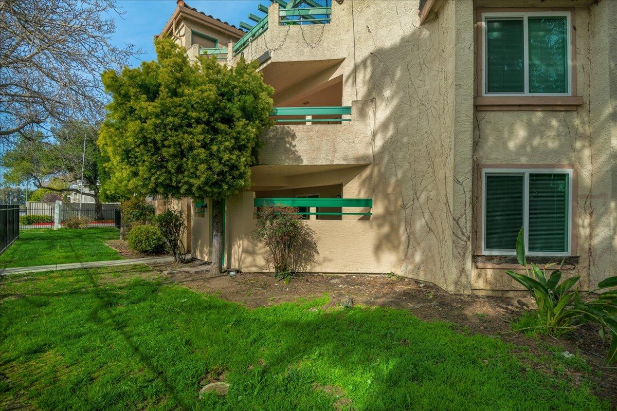 Detail Gallery Image 3 of 25 For 127 Rancho Dr, San Jose,  CA 95111 - – Beds | – Baths