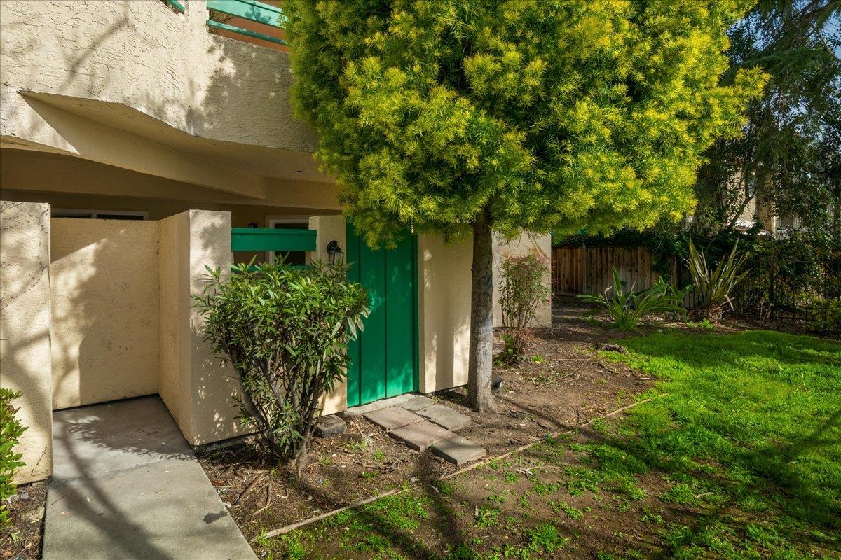 Detail Gallery Image 4 of 25 For 127 Rancho Dr, San Jose,  CA 95111 - – Beds | – Baths
