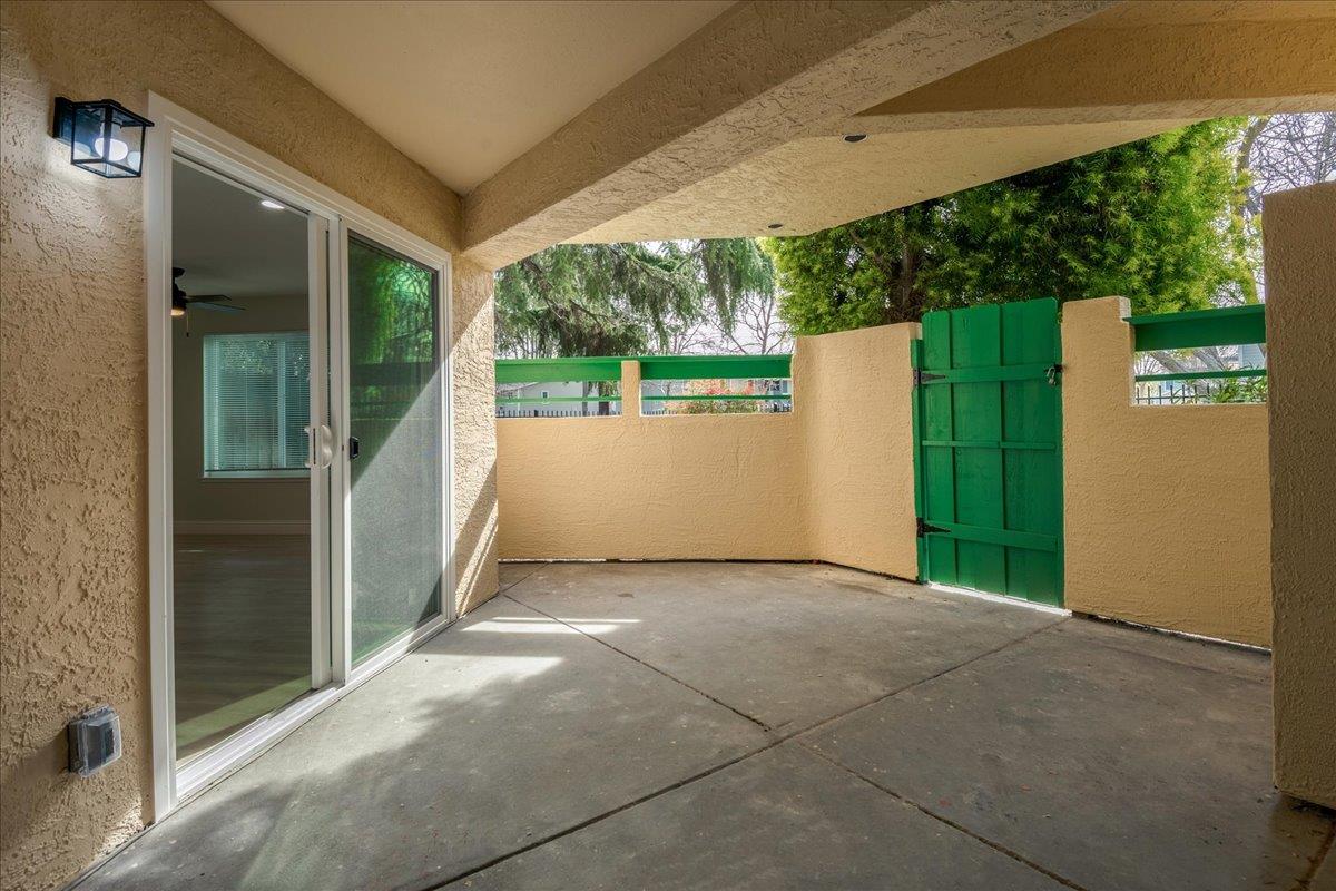 Detail Gallery Image 5 of 25 For 127 Rancho Dr, San Jose,  CA 95111 - – Beds | – Baths