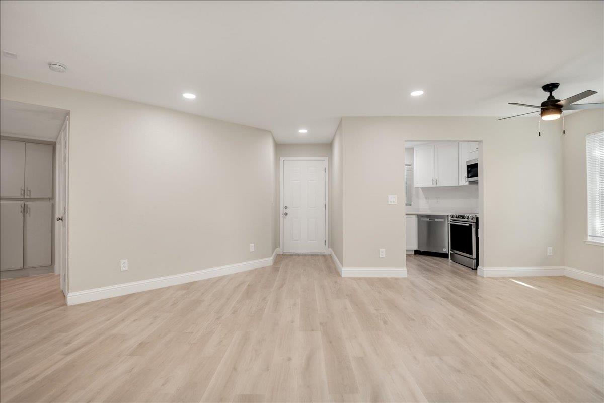 Detail Gallery Image 7 of 25 For 127 Rancho Dr, San Jose,  CA 95111 - – Beds | – Baths