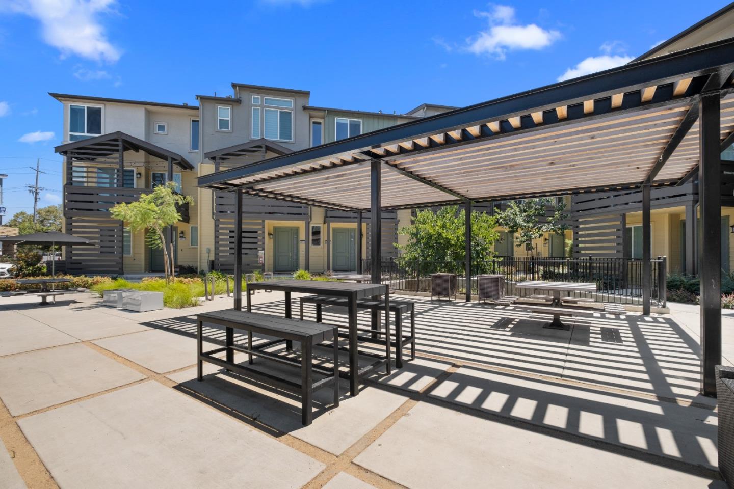 Detail Gallery Image 48 of 55 For 1882 Joshua Tree Cir, Milpitas,  CA 95035 - 4 Beds | 3/1 Baths