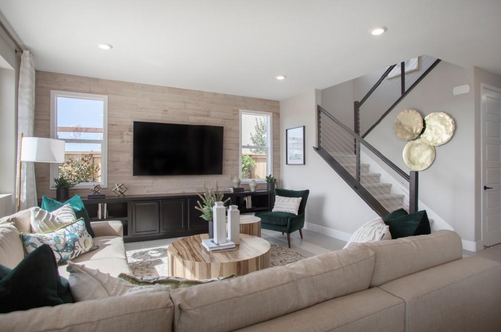 Detail Gallery Image 5 of 16 For 15996 Testarossa St, Lathrop,  CA 95330 - 4 Beds | 3 Baths