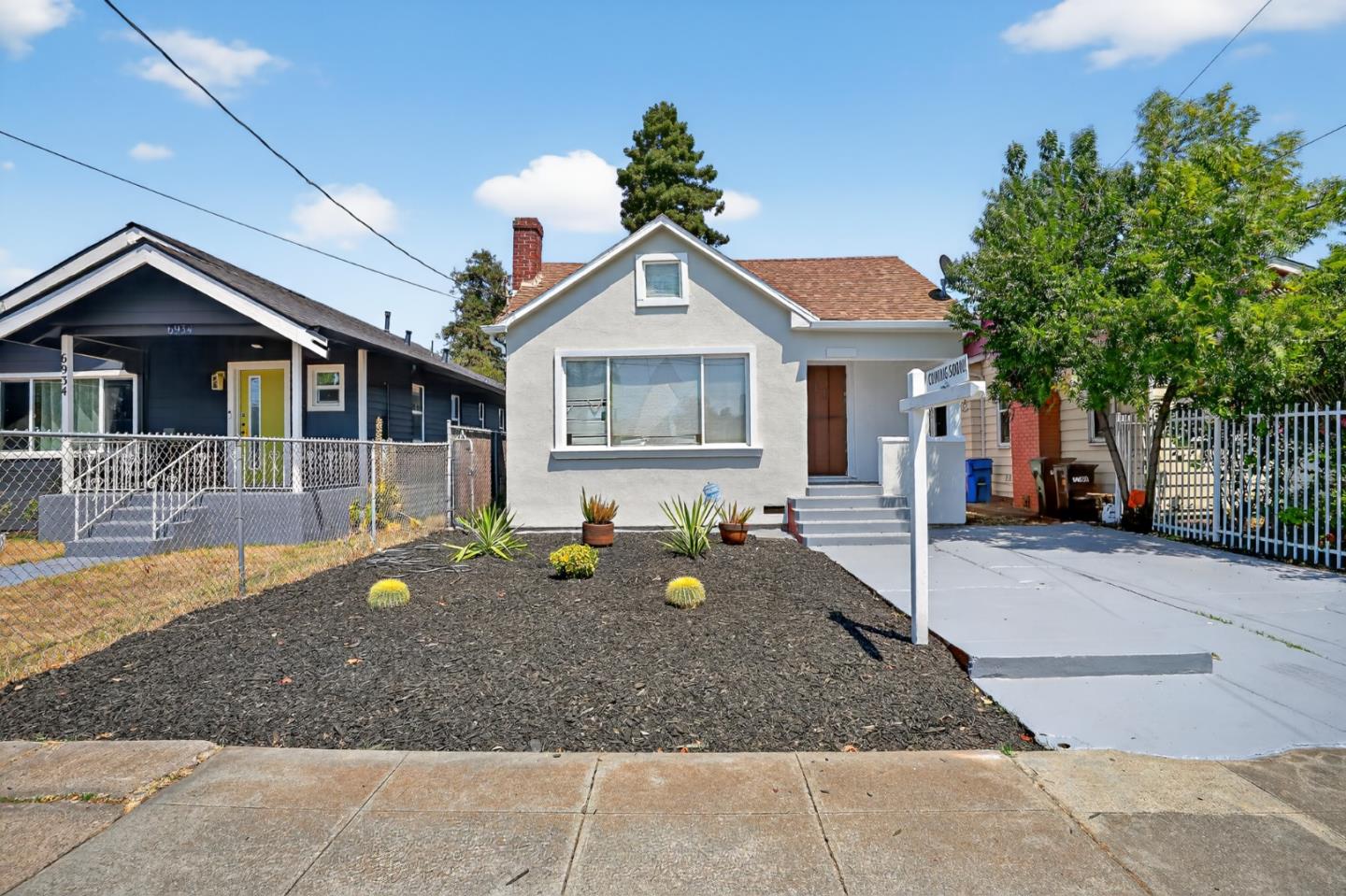 Detail Gallery Image 1 of 29 For 7000 Arthur St, Oakland,  CA 94605 - 2 Beds | 1 Baths