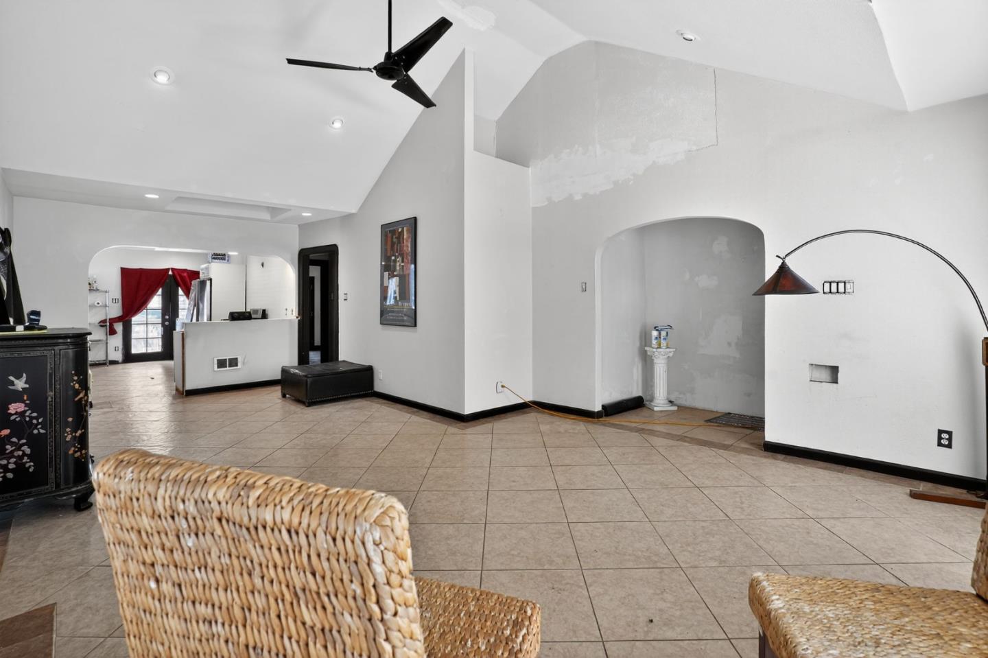 Detail Gallery Image 10 of 29 For 7000 Arthur St, Oakland,  CA 94605 - 2 Beds | 1 Baths