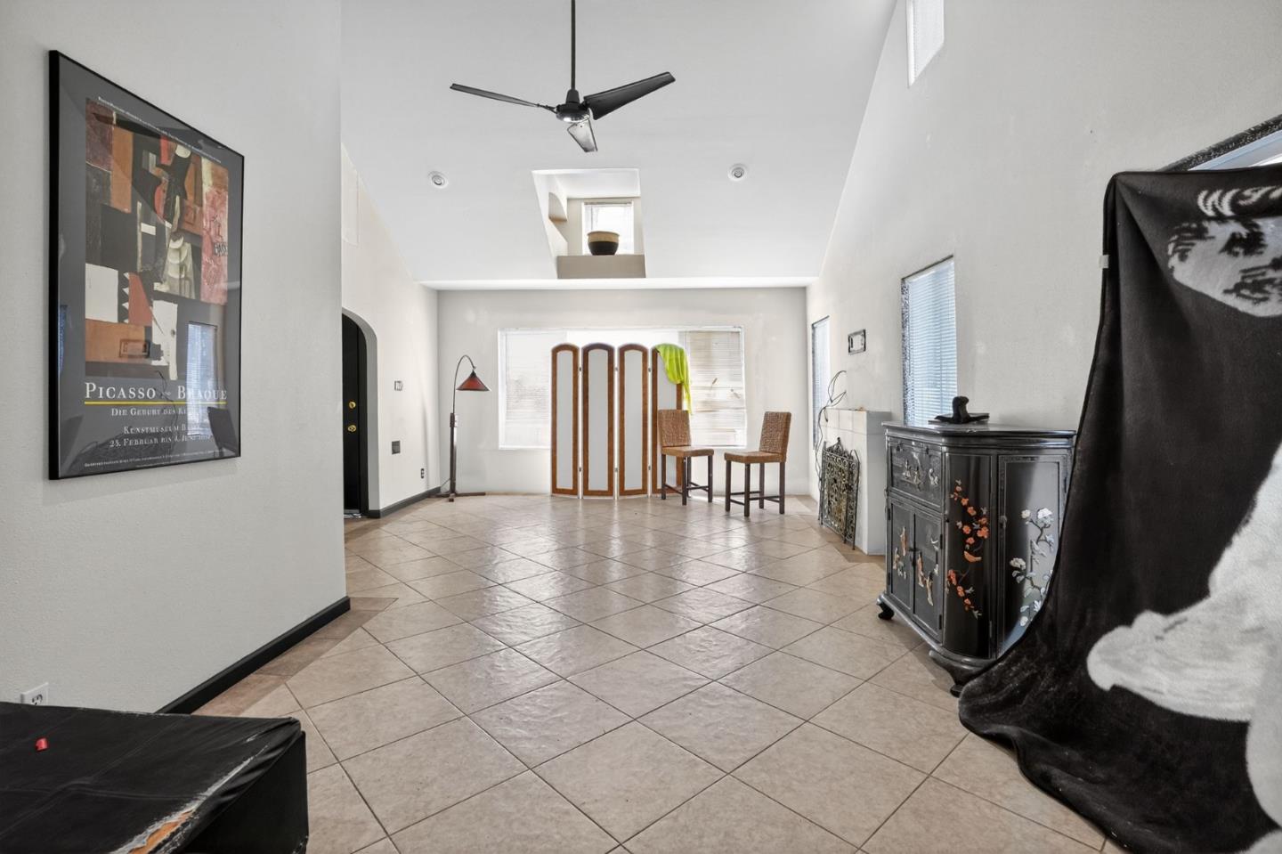 Detail Gallery Image 4 of 29 For 7000 Arthur St, Oakland,  CA 94605 - 2 Beds | 1 Baths