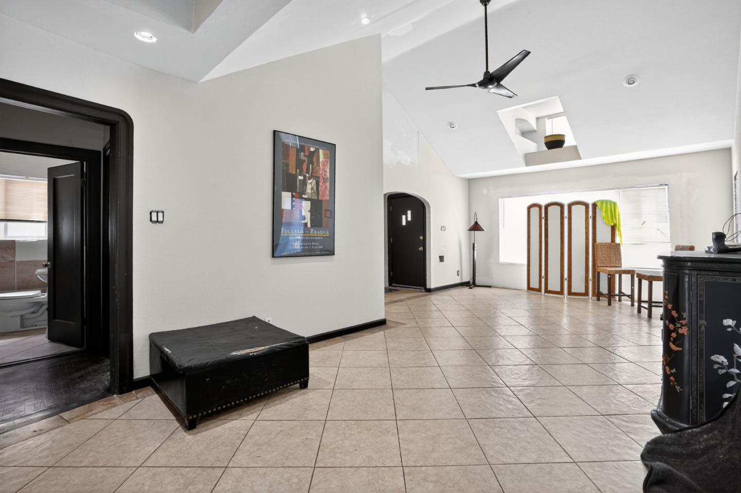 Detail Gallery Image 8 of 29 For 7000 Arthur St, Oakland,  CA 94605 - 2 Beds | 1 Baths