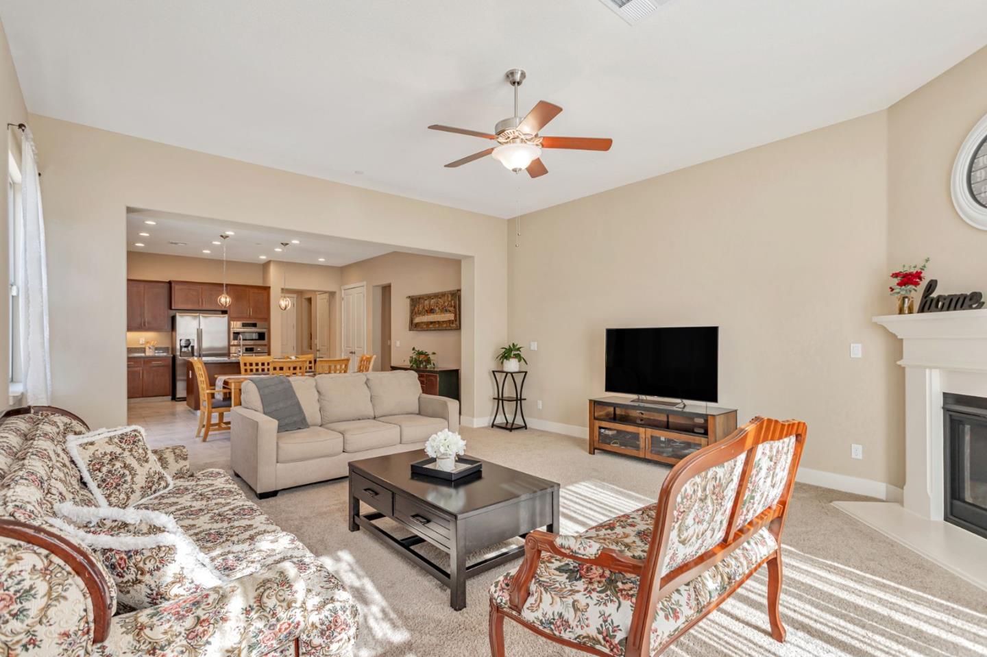 Detail Gallery Image 20 of 54 For 1575 Sunflower Dr, Hollister,  CA 95023 - 4 Beds | 2 Baths