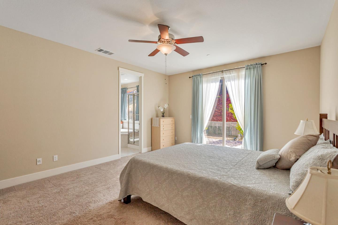 Detail Gallery Image 39 of 54 For 1575 Sunflower Dr, Hollister,  CA 95023 - 4 Beds | 2 Baths