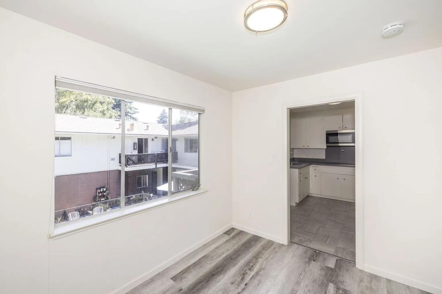 Detail Gallery Image 10 of 21 For 500 Palo Alto Ave, Palo Alto,  CA 94301 - – Beds | – Baths