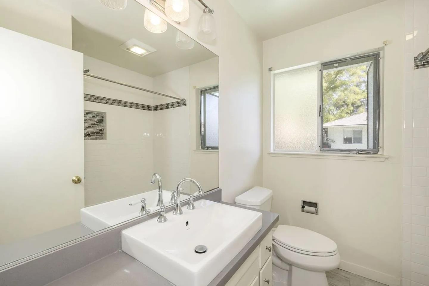 Detail Gallery Image 11 of 21 For 500 Palo Alto Ave, Palo Alto,  CA 94301 - – Beds | – Baths
