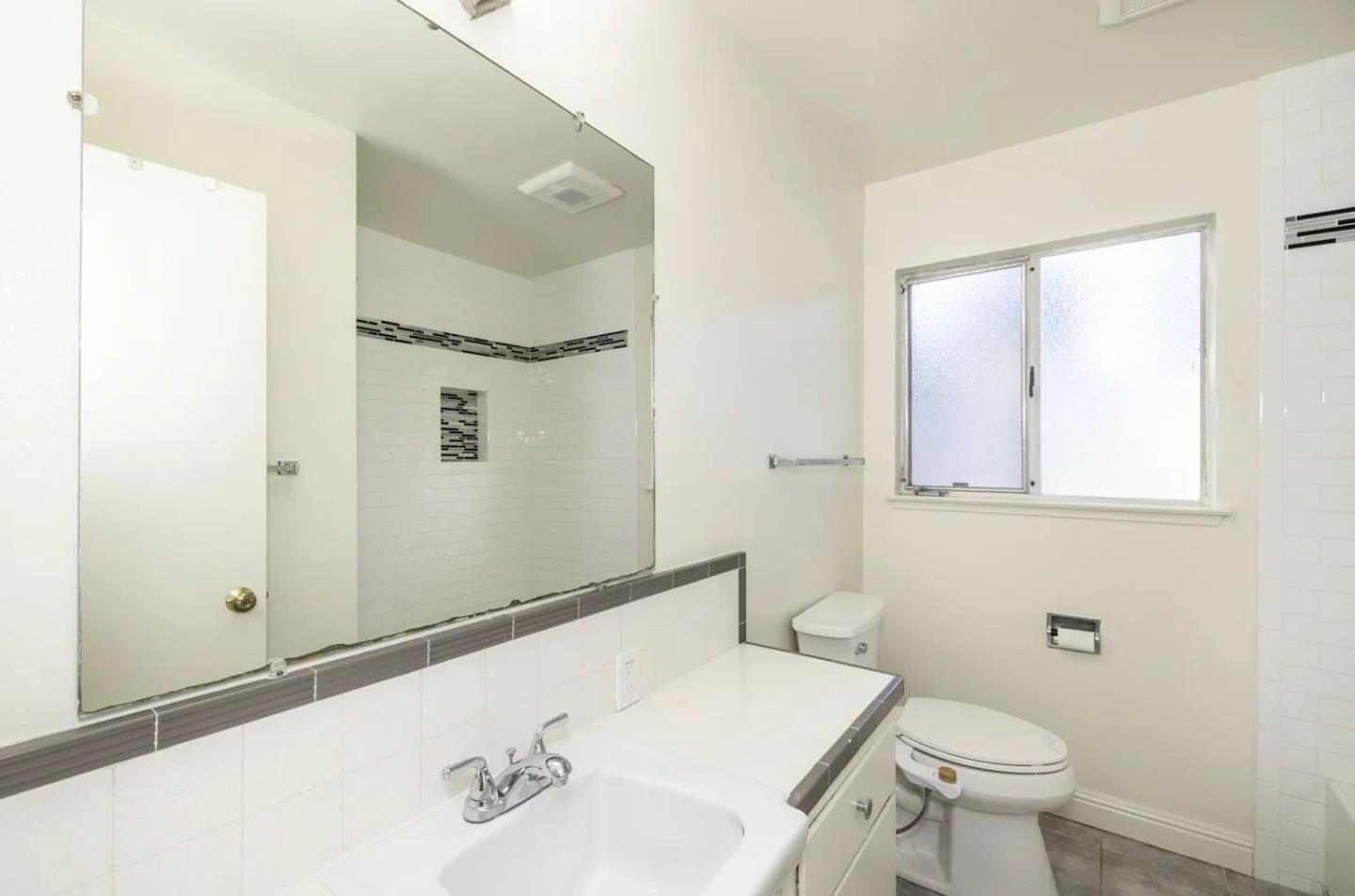 Detail Gallery Image 16 of 21 For 500 Palo Alto Ave, Palo Alto,  CA 94301 - – Beds | – Baths