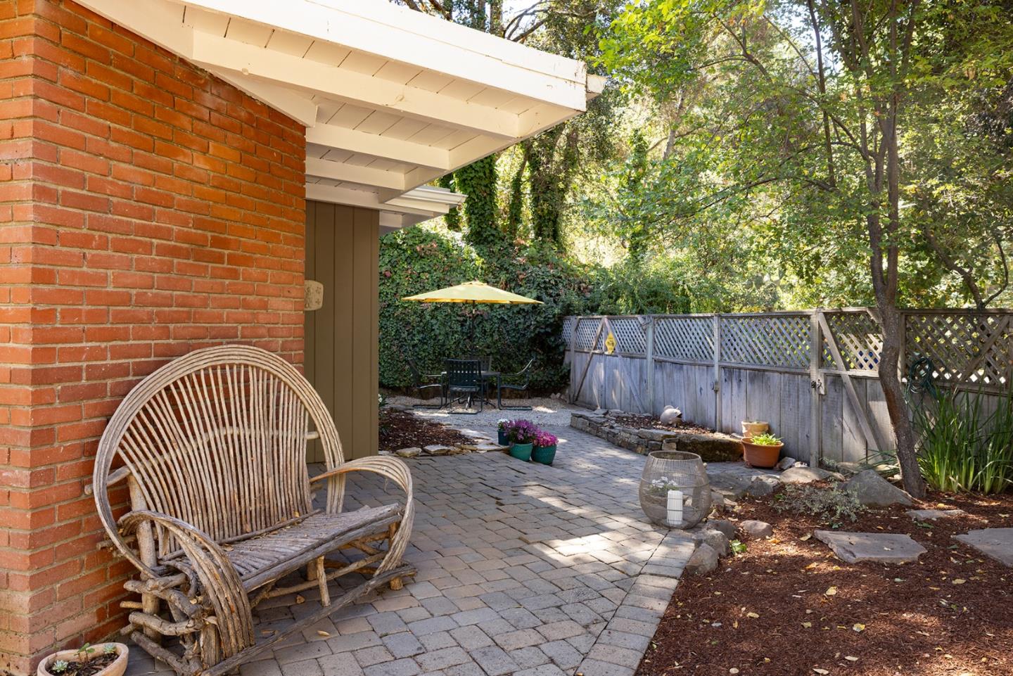 Detail Gallery Image 18 of 21 For 32 Southbank Rd, Carmel Valley,  CA 93924 - 2 Beds | 1 Baths