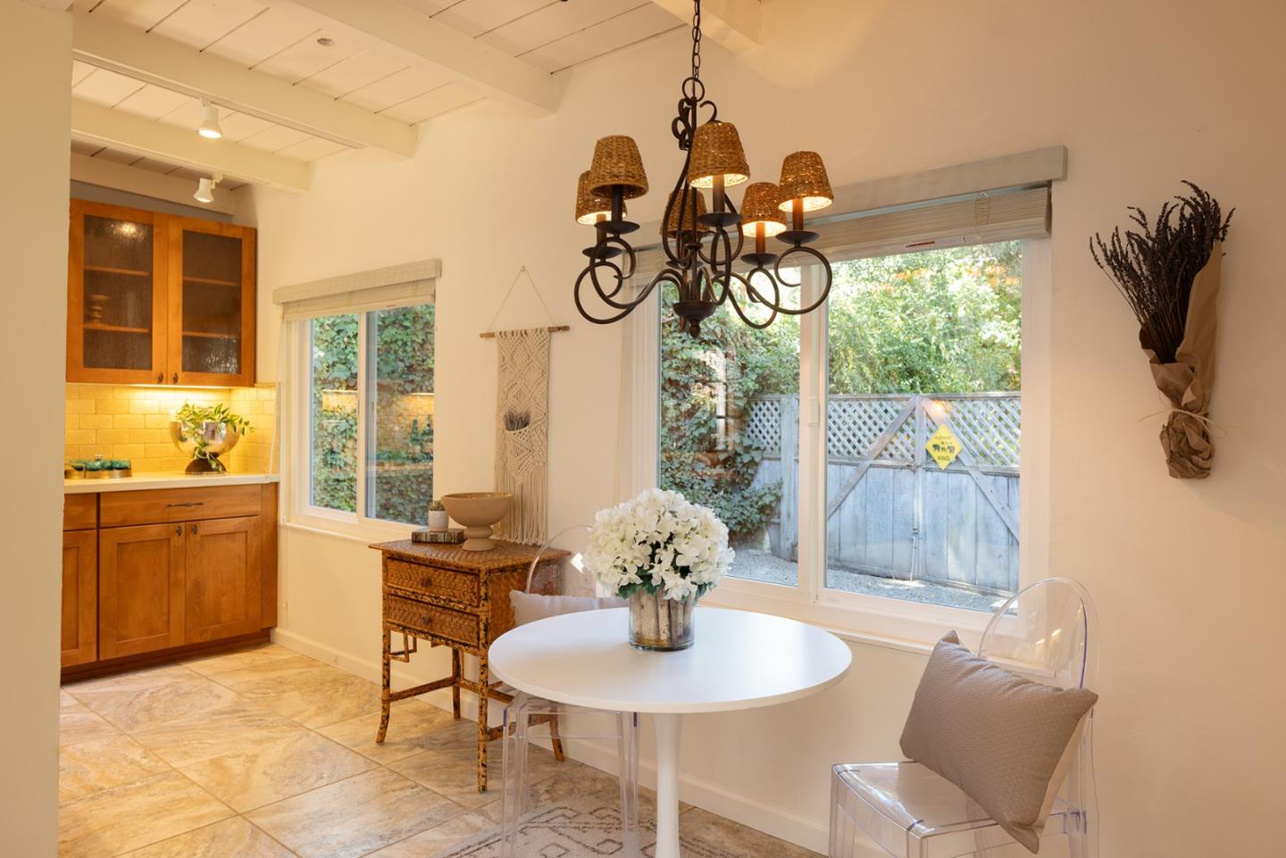 Detail Gallery Image 6 of 21 For 32 Southbank Rd, Carmel Valley,  CA 93924 - 2 Beds | 1 Baths
