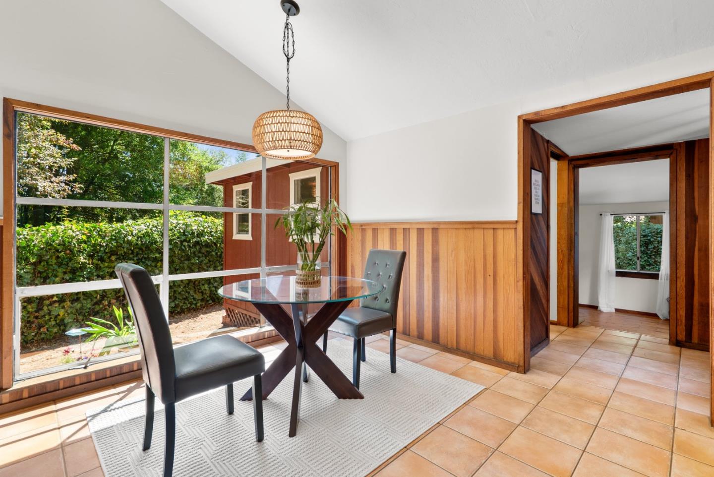 Detail Gallery Image 11 of 31 For 155 Rowardennan Dr, Ben Lomond,  CA 95005 - 2 Beds | 1 Baths