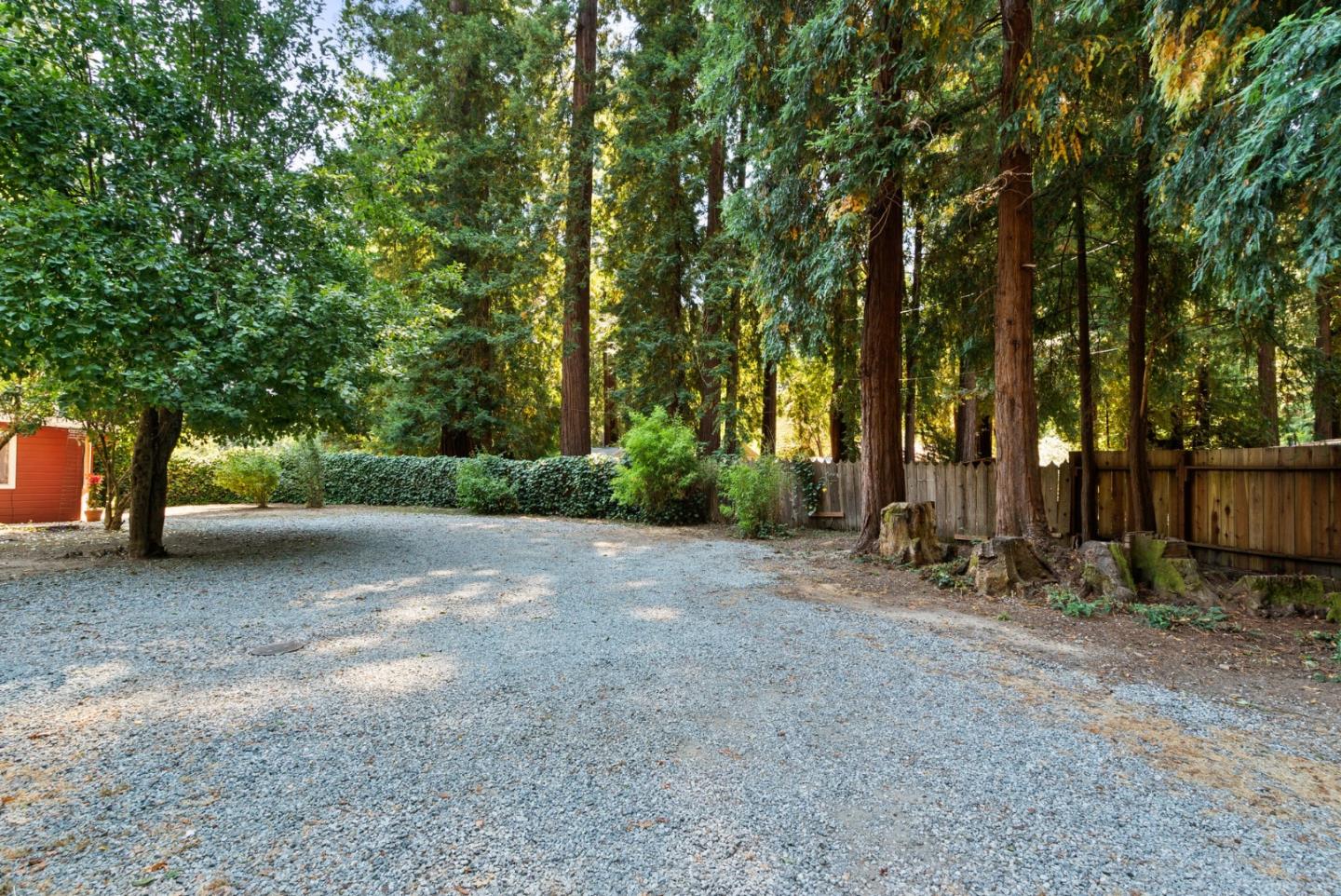 Detail Gallery Image 21 of 31 For 155 Rowardennan Dr, Ben Lomond,  CA 95005 - 2 Beds | 1 Baths