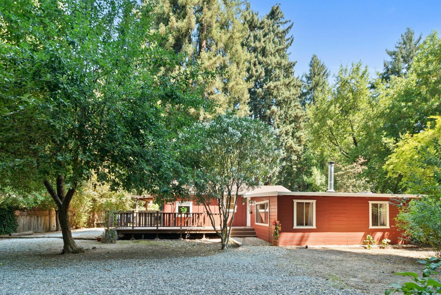 Detail Gallery Image 23 of 31 For 155 Rowardennan Dr, Ben Lomond,  CA 95005 - 2 Beds | 1 Baths