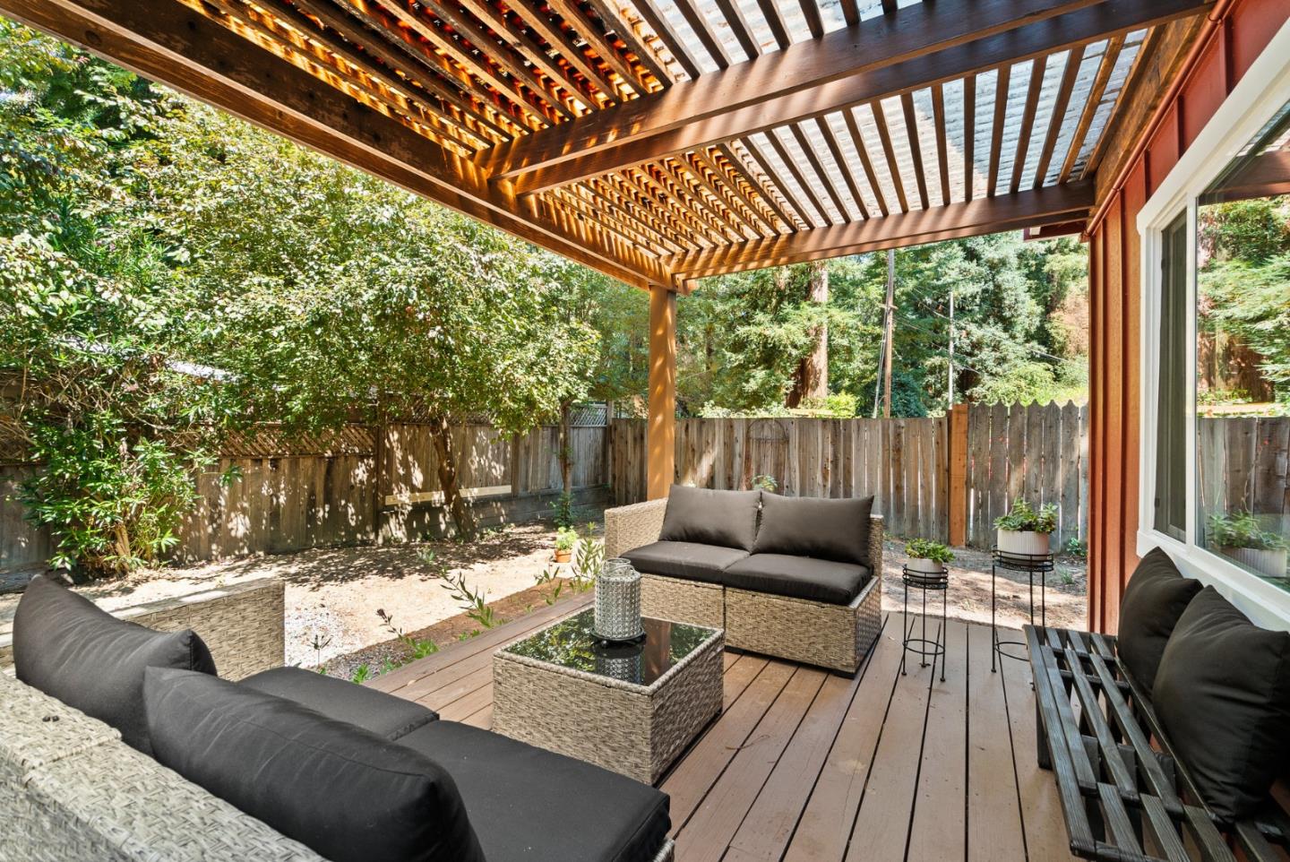 Detail Gallery Image 25 of 31 For 155 Rowardennan Dr, Ben Lomond,  CA 95005 - 2 Beds | 1 Baths