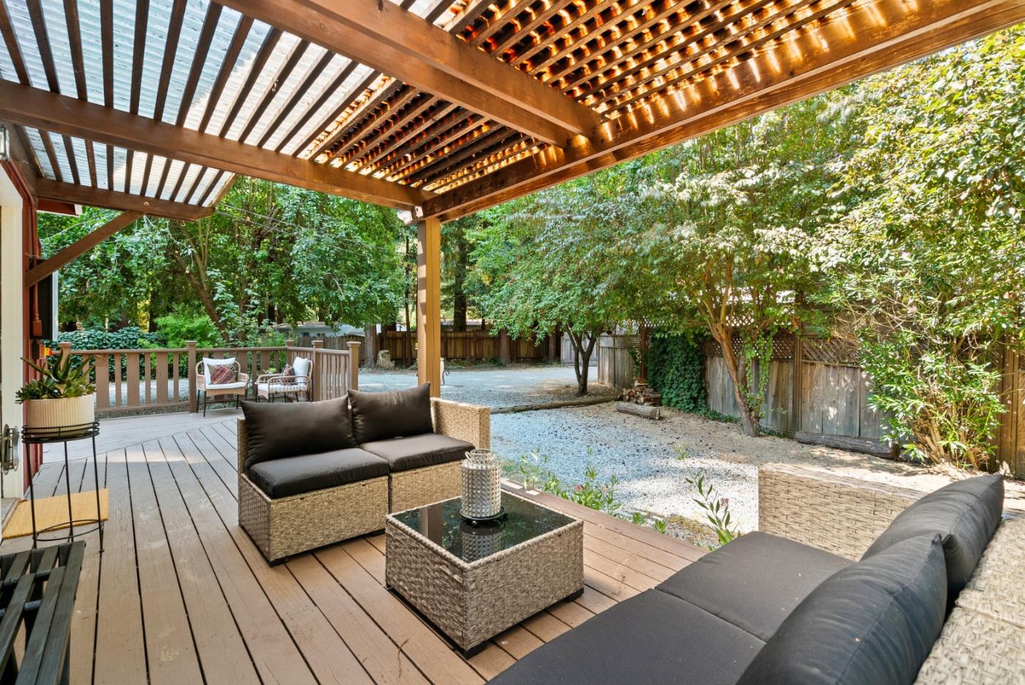 Detail Gallery Image 26 of 31 For 155 Rowardennan Dr, Ben Lomond,  CA 95005 - 2 Beds | 1 Baths